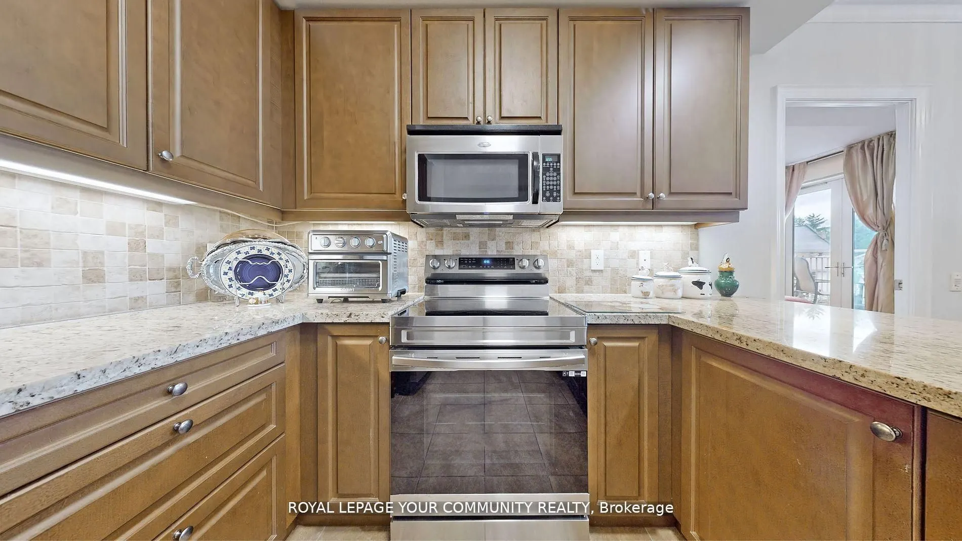 10101 Yonge Street, #303