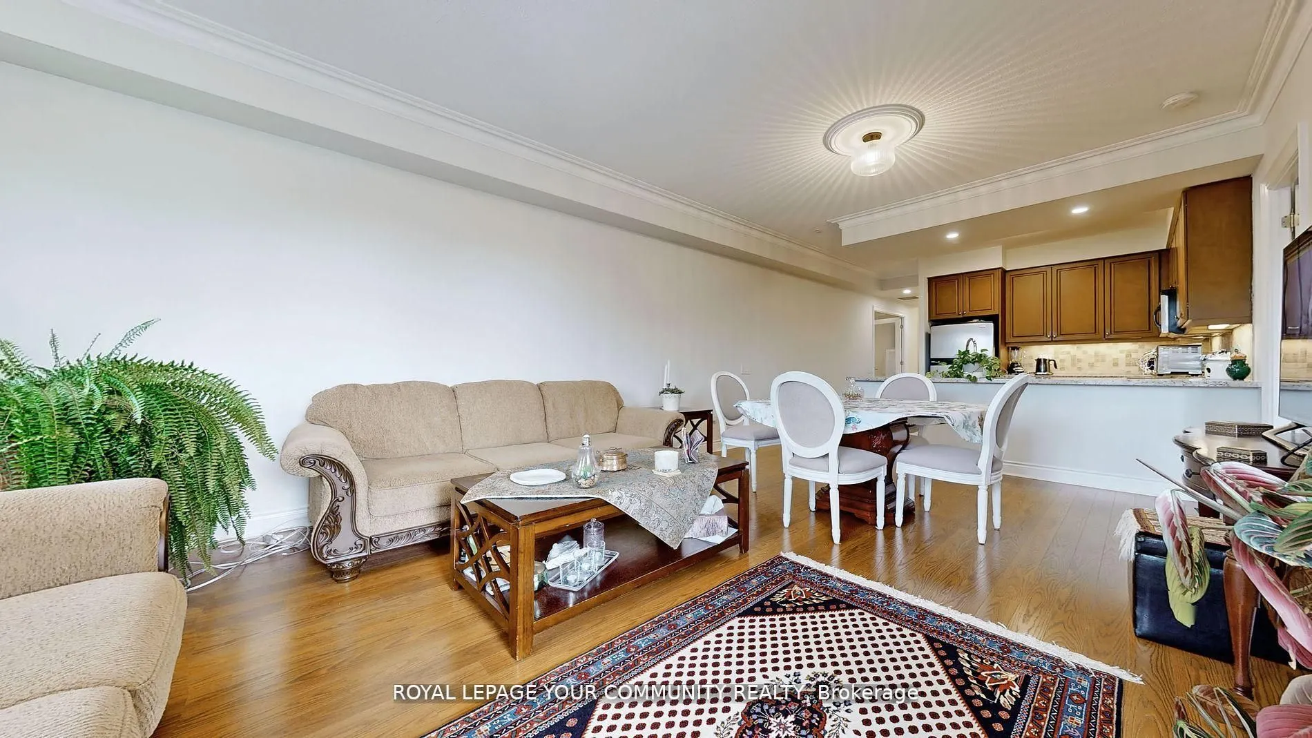 10101 Yonge Street, #303