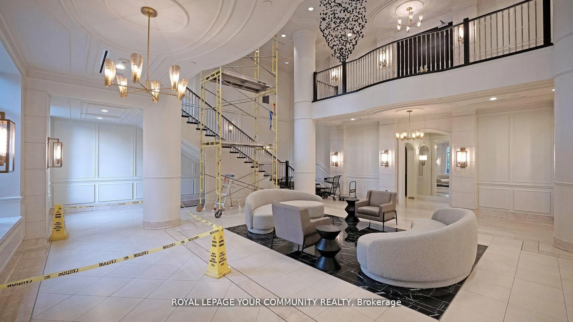 10101 Yonge Street, #303