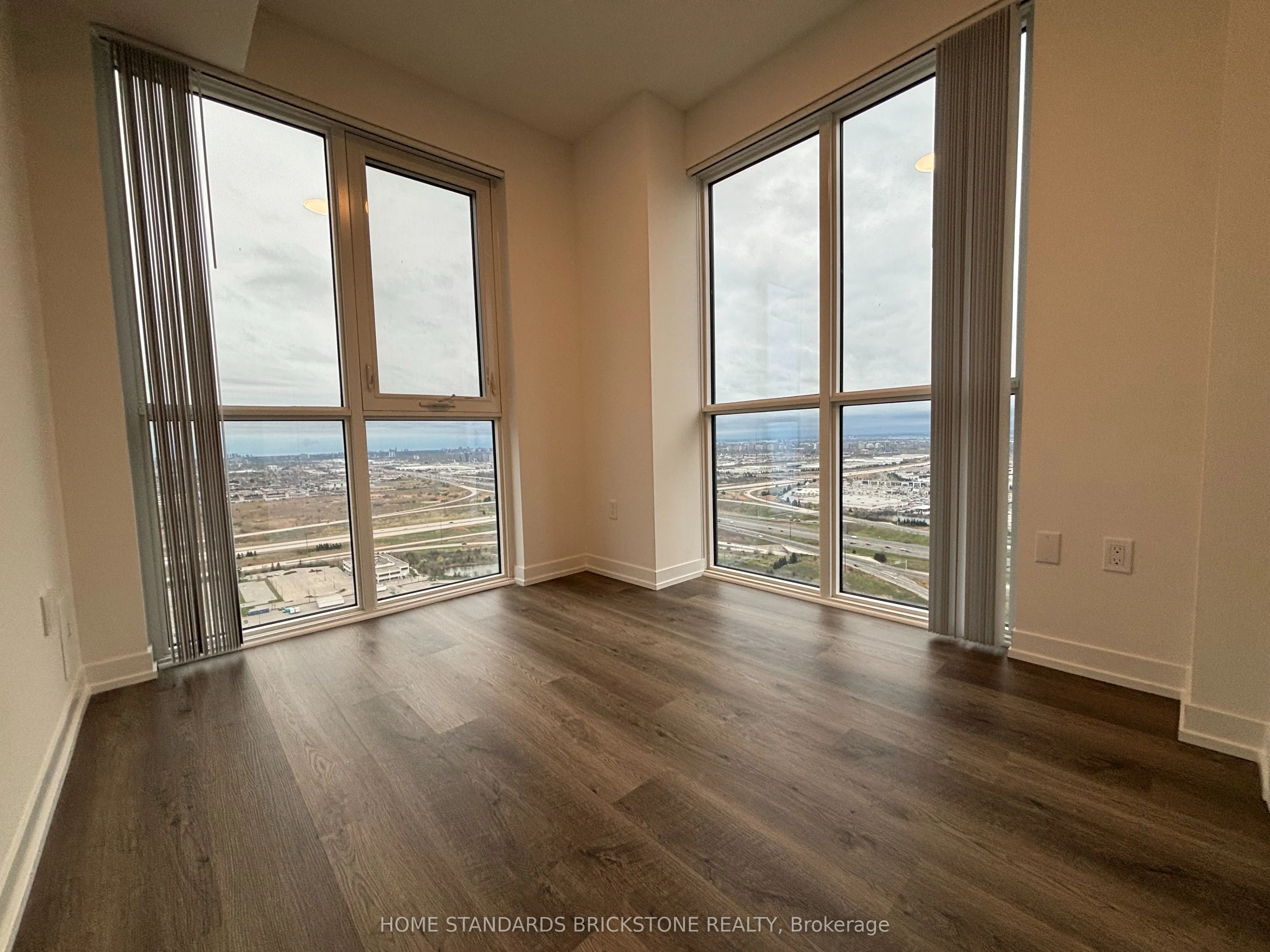195 Commerce Street, #4506