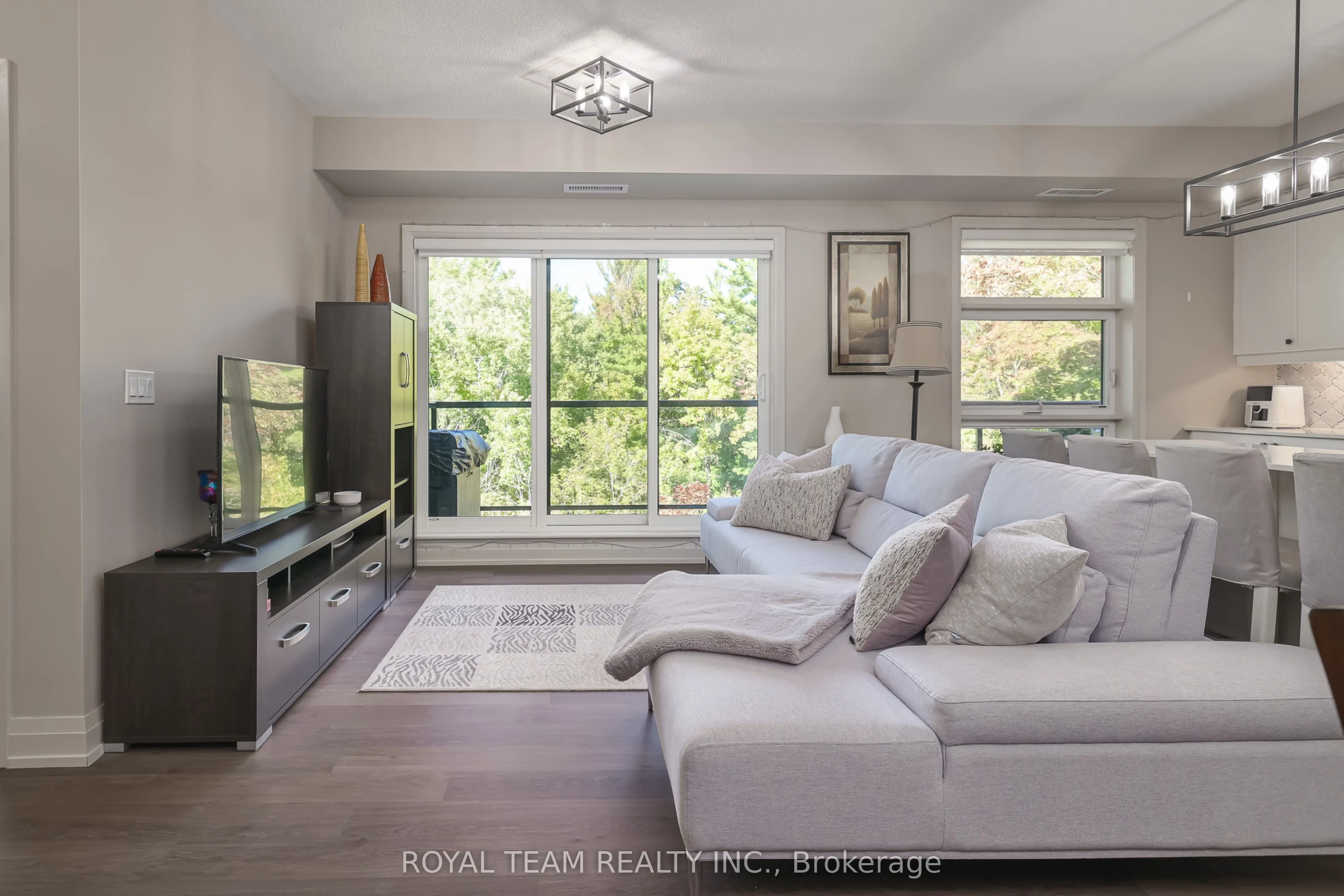 555 William Graham Drive, #307