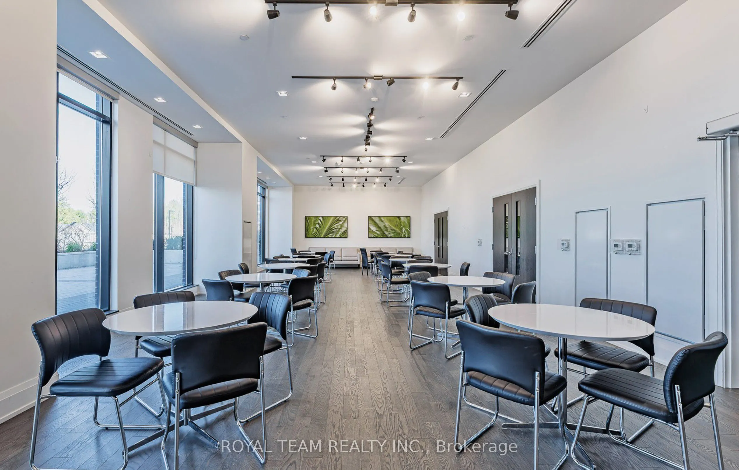555 William Graham Drive, #307
