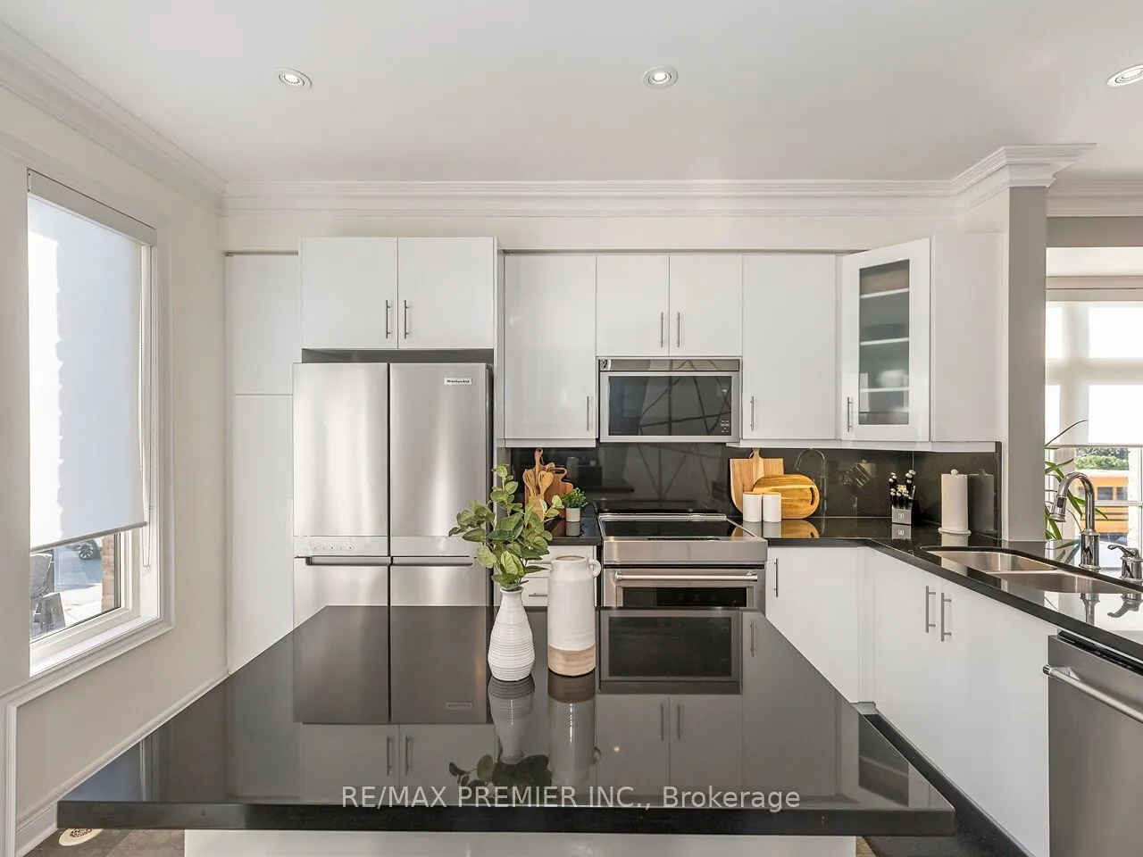 1 Powseland Crescent, #1