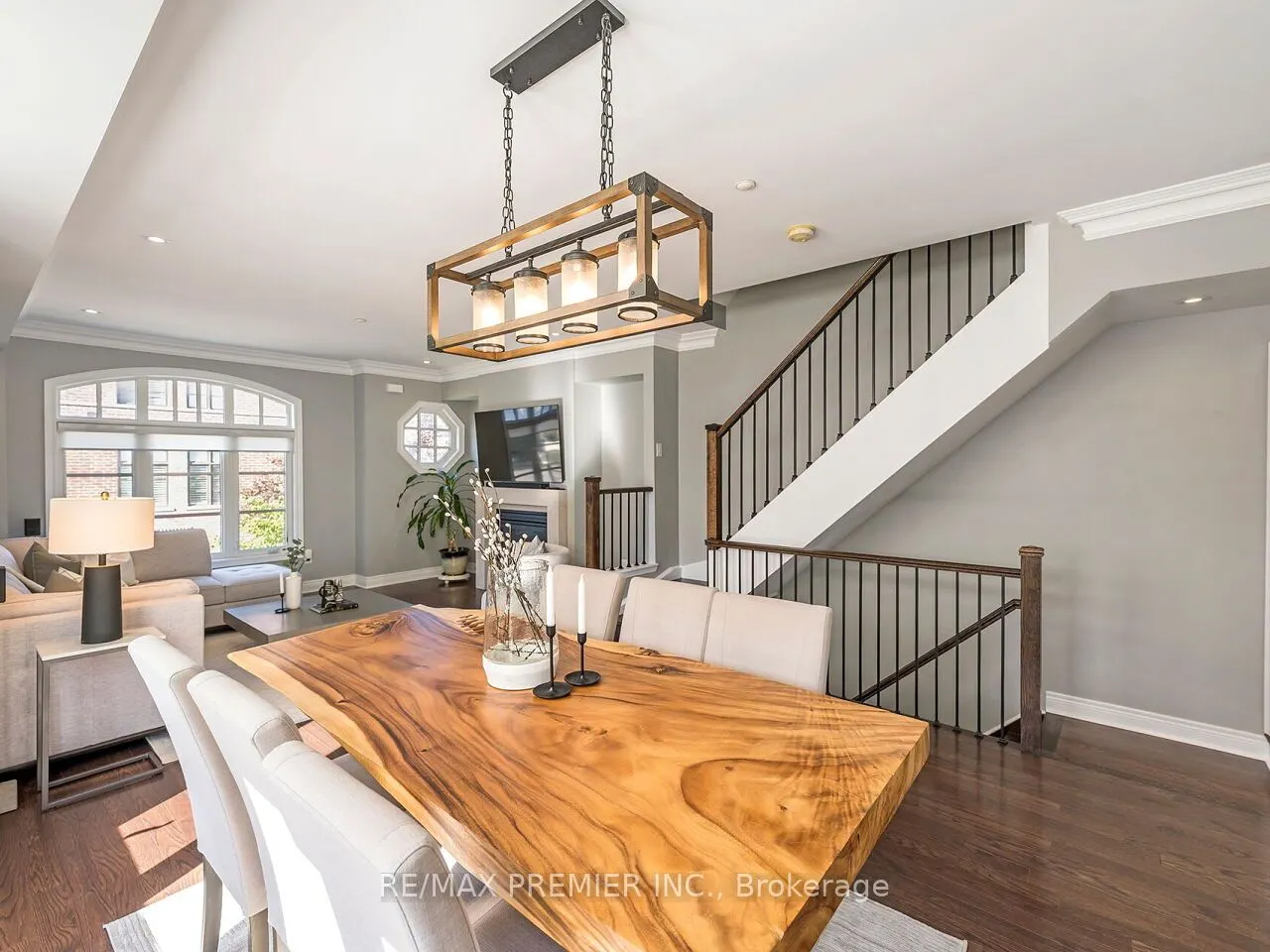 1 Powseland Crescent, #1