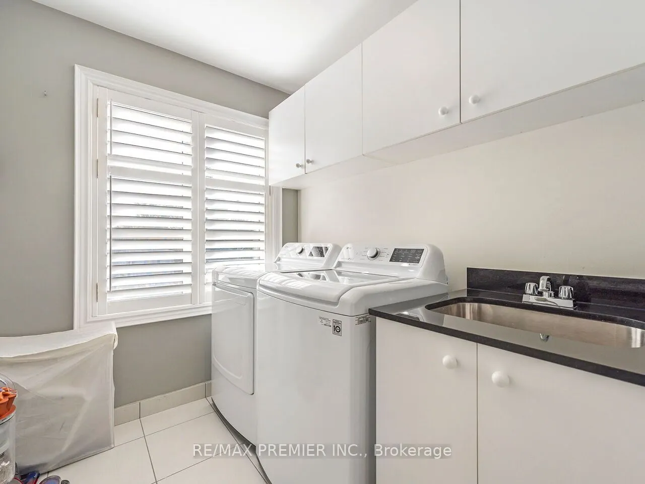 1 Powseland Crescent, #1
