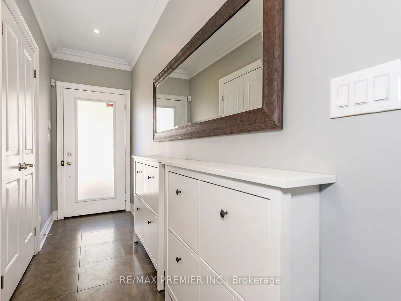 1 Powseland Crescent, #1