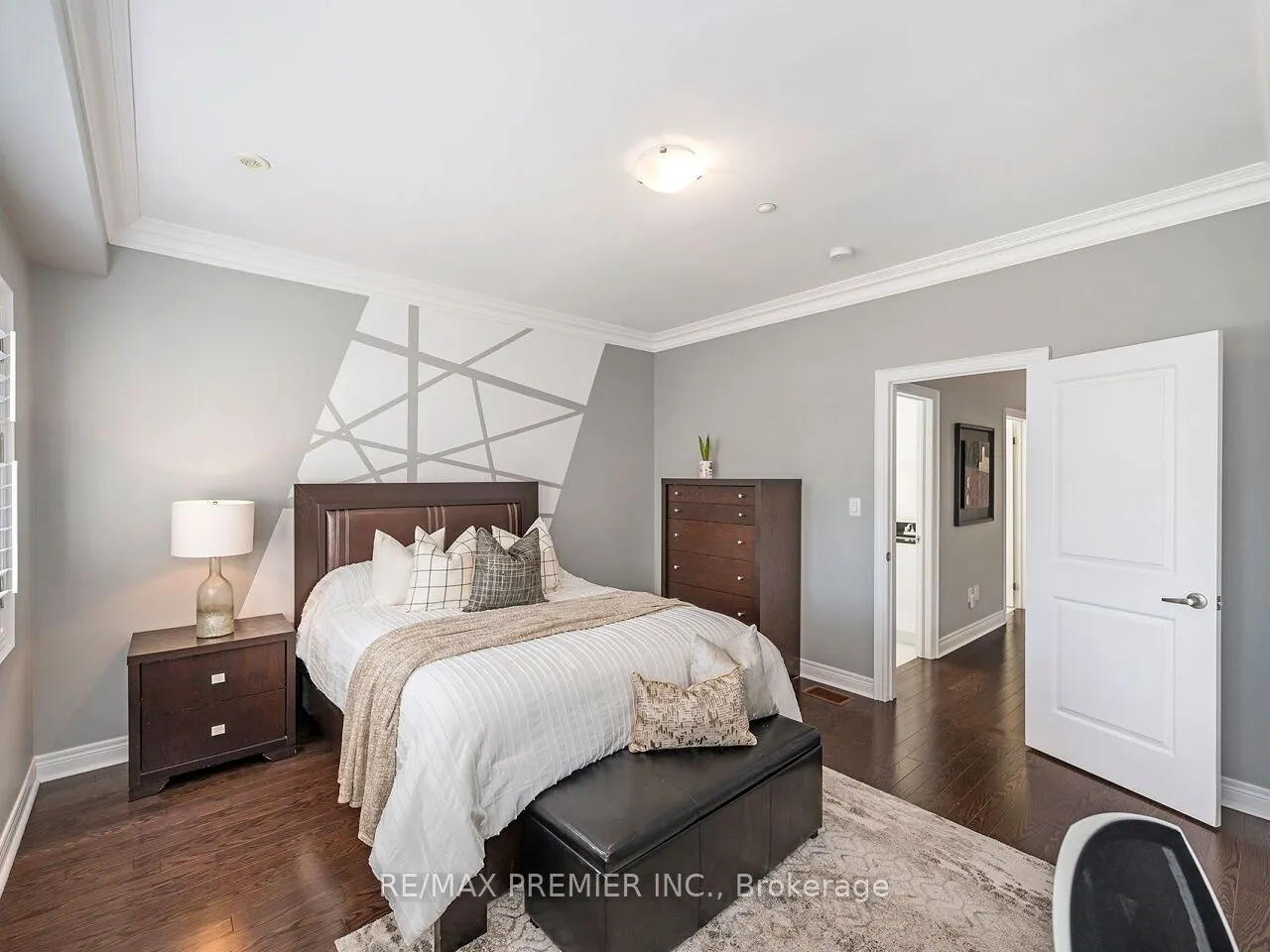 1 Powseland Crescent, #1