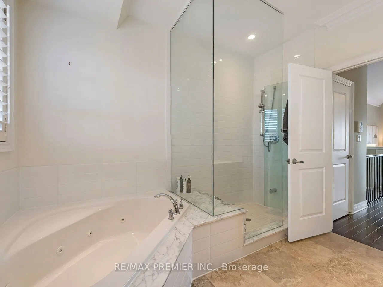 1 Powseland Crescent, #1
