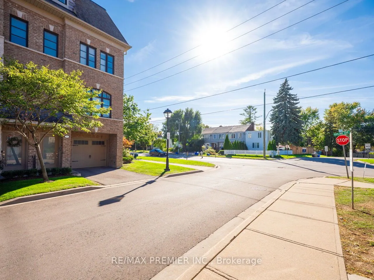 1 Powseland Crescent, #1