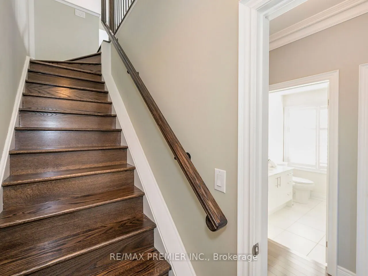 1 Powseland Crescent, #1