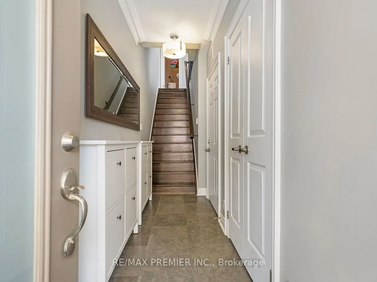 1 Powseland Crescent, #1