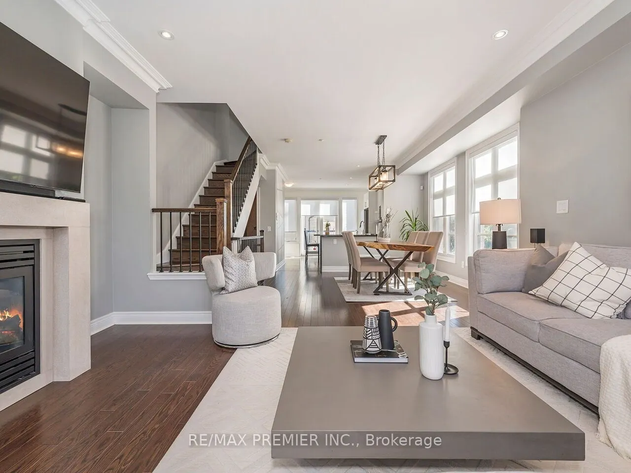 1 Powseland Crescent, #1