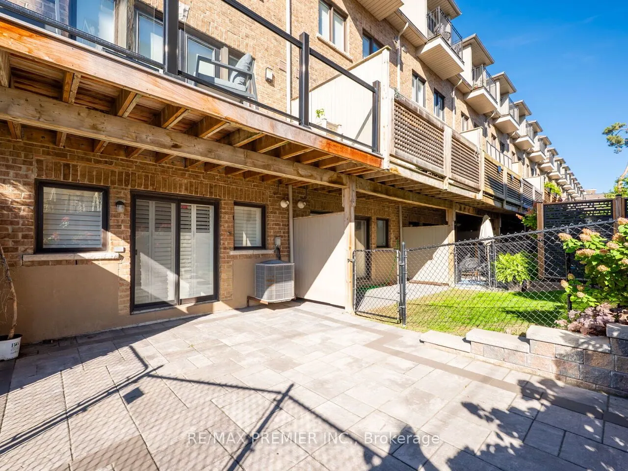 1 Powseland Crescent, #1