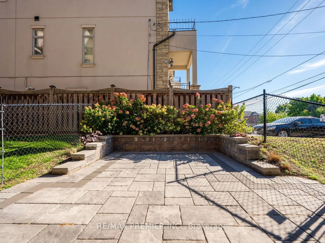1 Powseland Crescent, #1