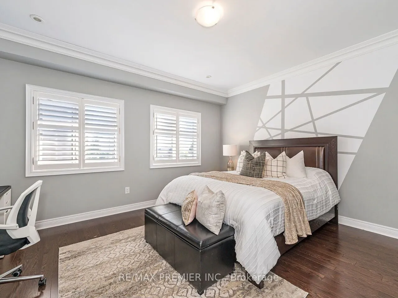 1 Powseland Crescent, #1
