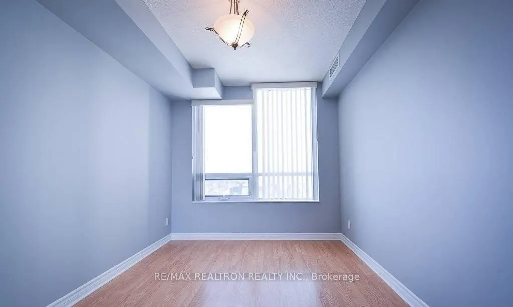88 Promenade Circle, #609