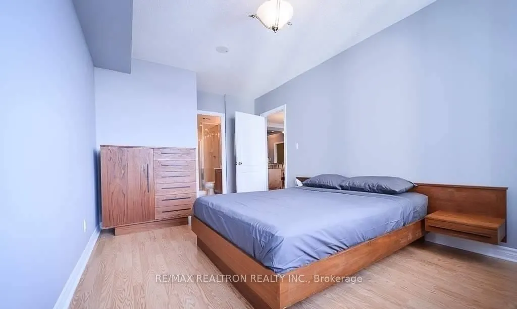 88 Promenade Circle, #609