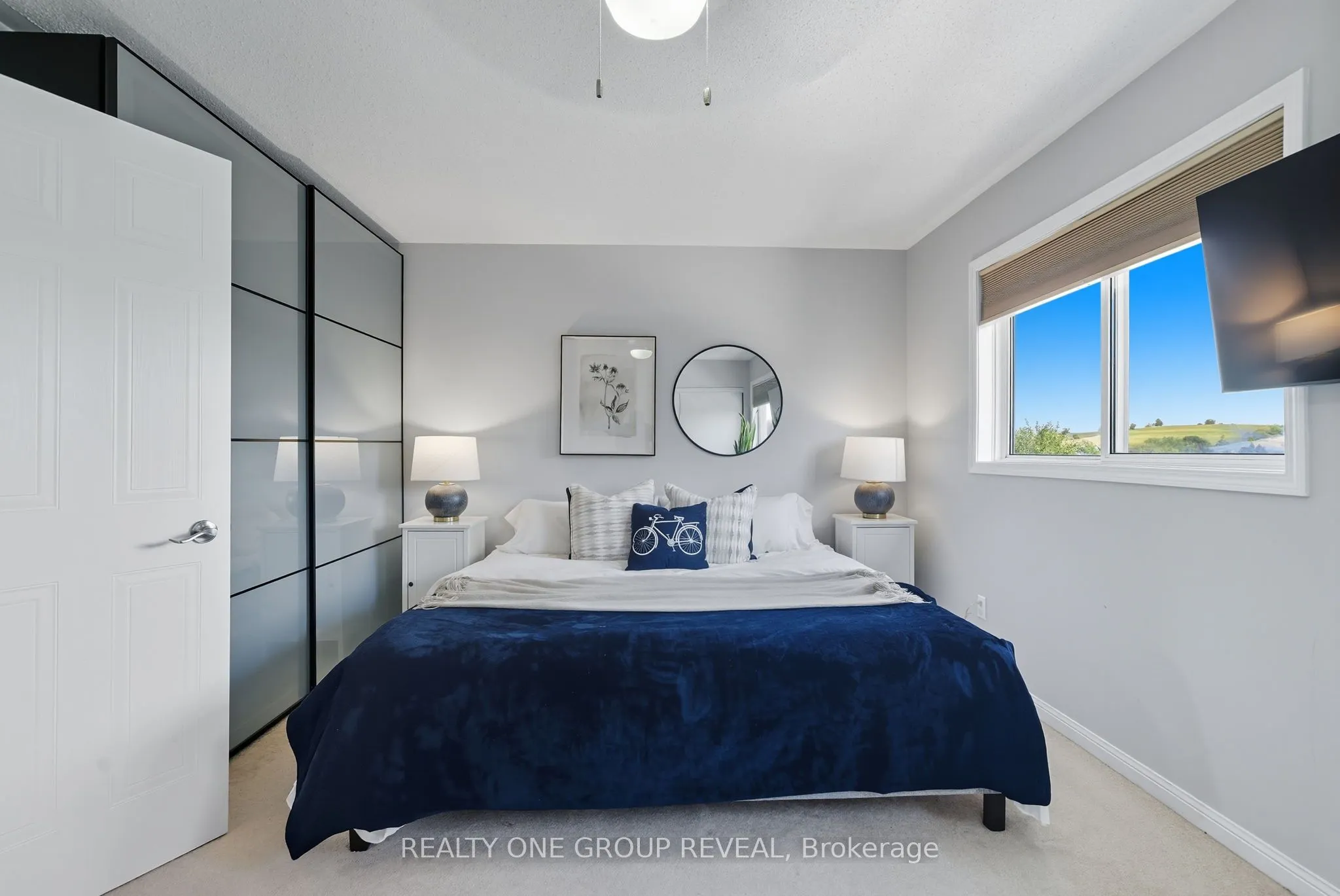 37 Mainprize Crescent