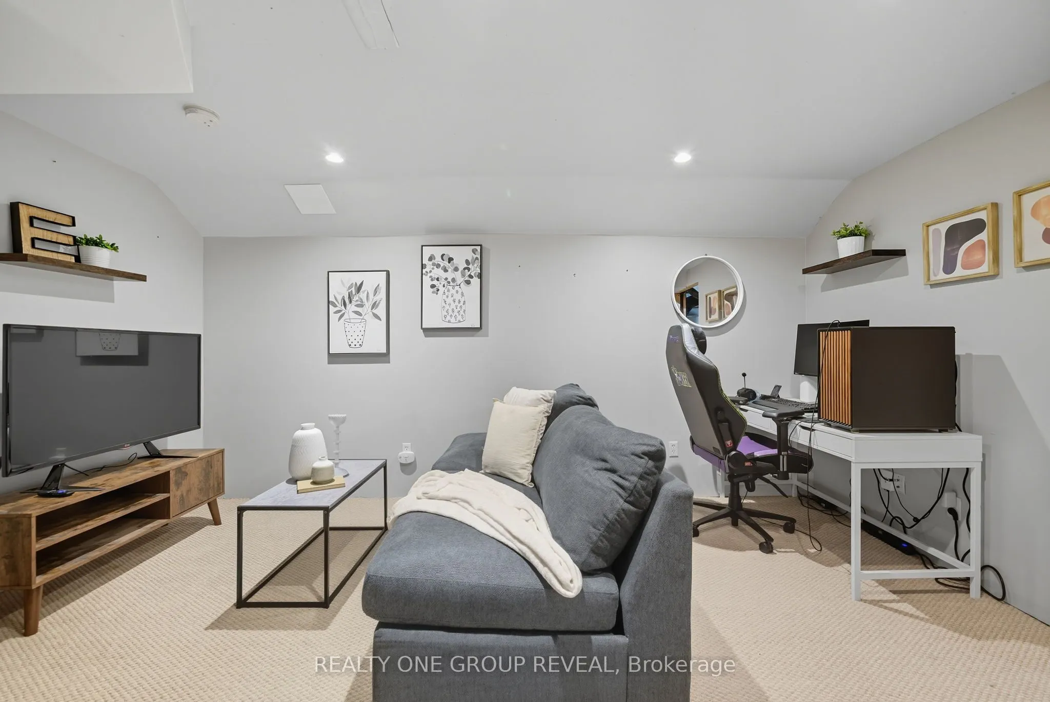 37 Mainprize Crescent