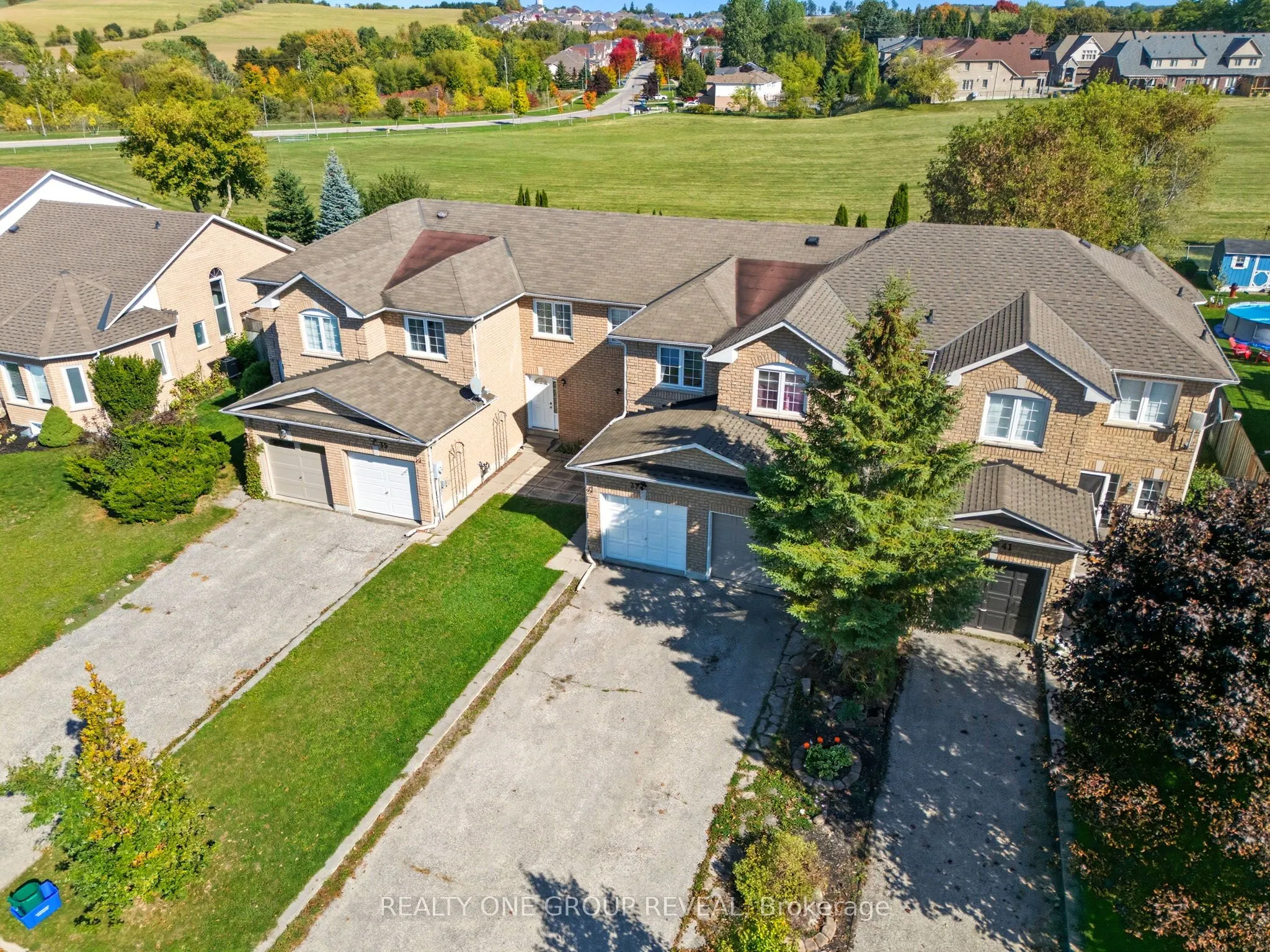 37 Mainprize Crescent