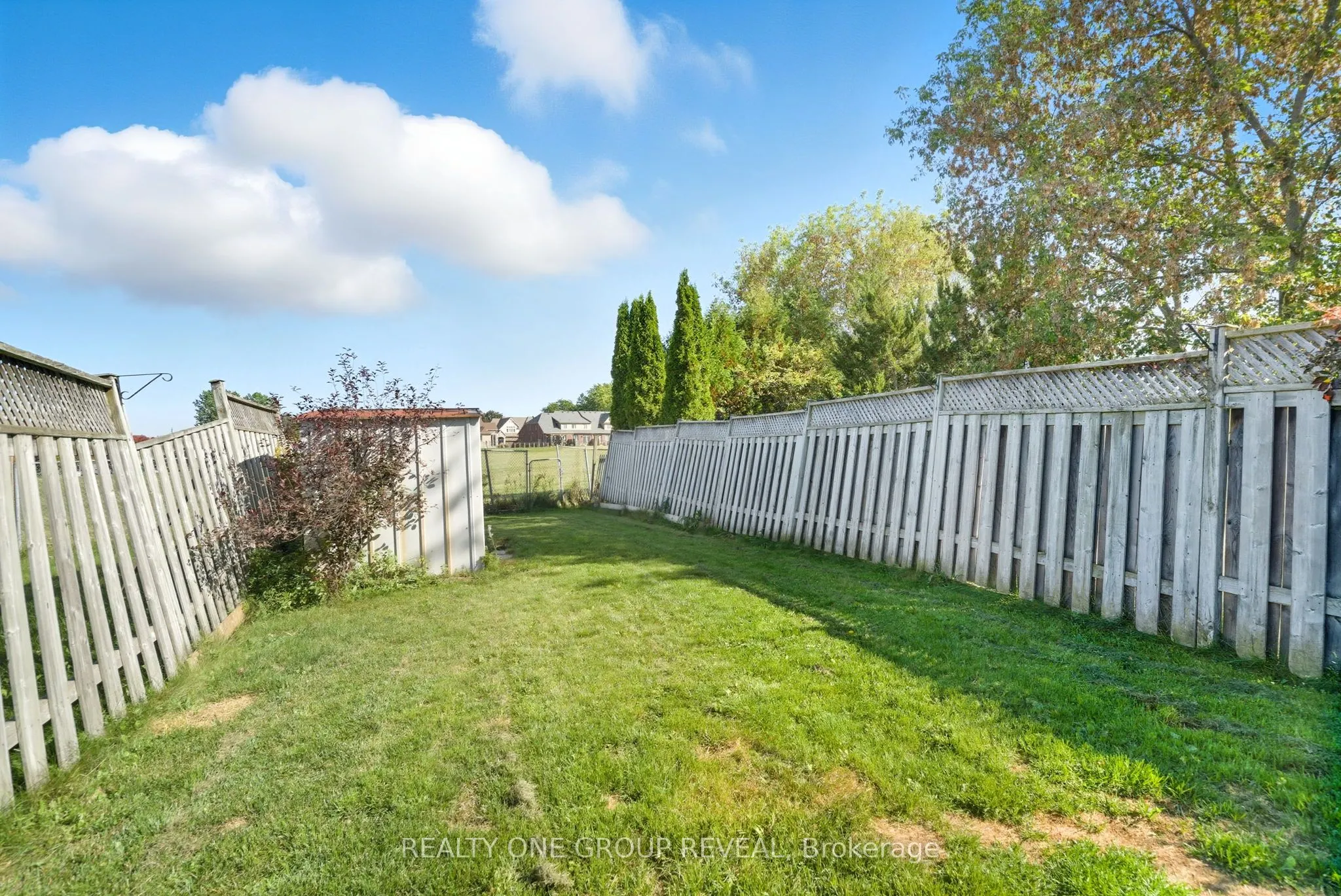 37 Mainprize Crescent