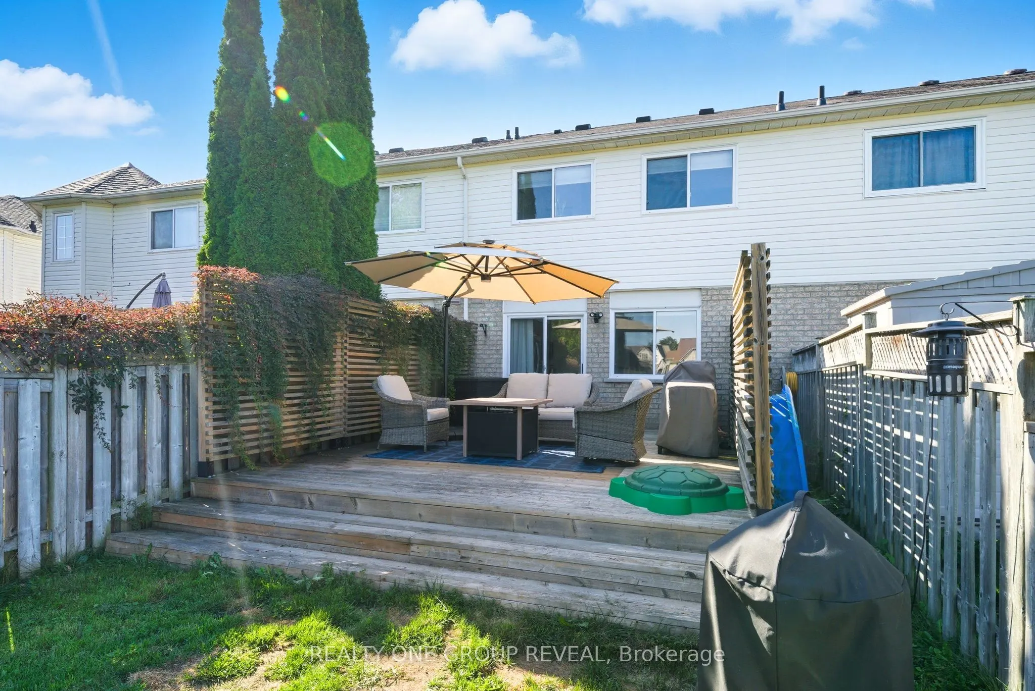 37 Mainprize Crescent