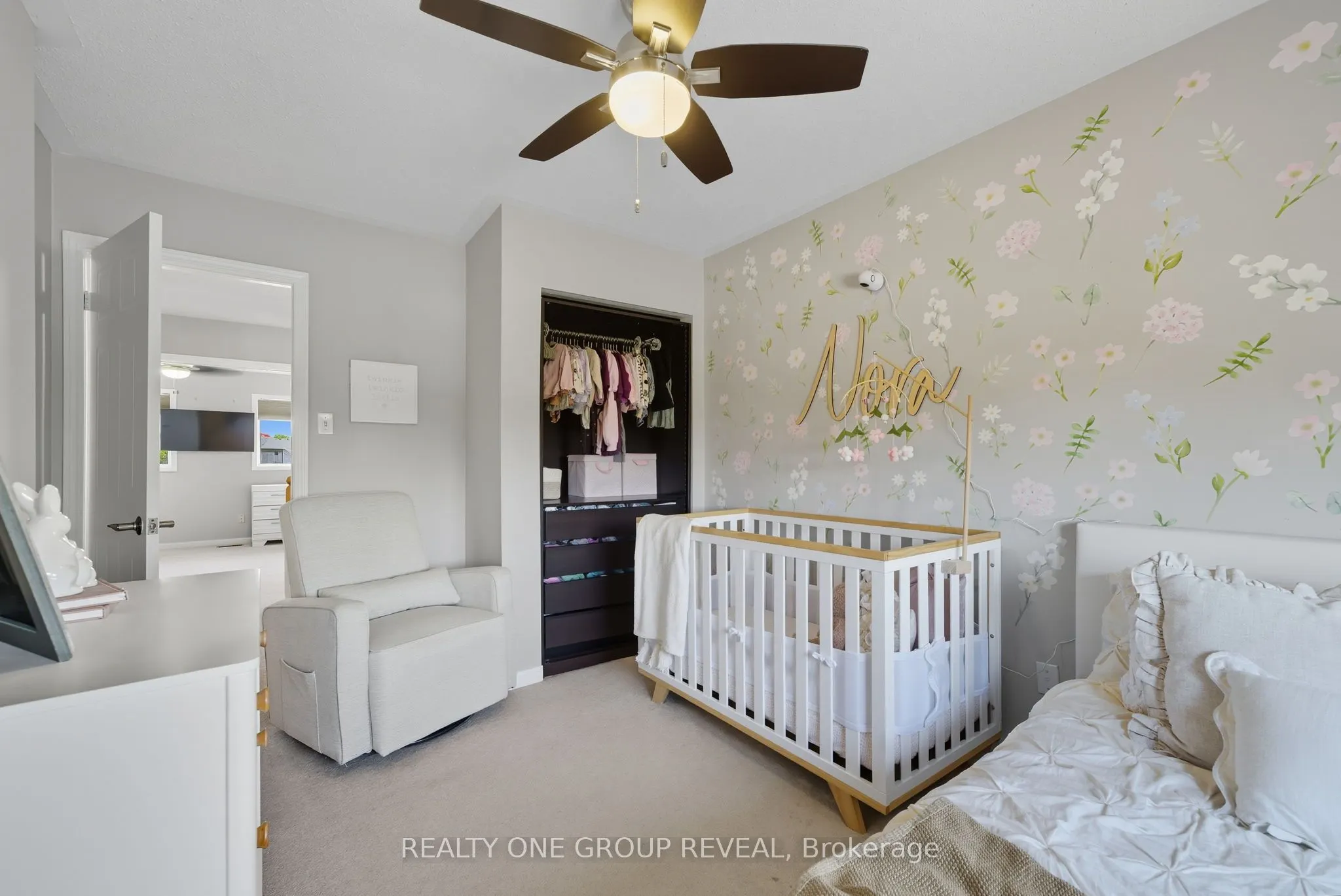37 Mainprize Crescent