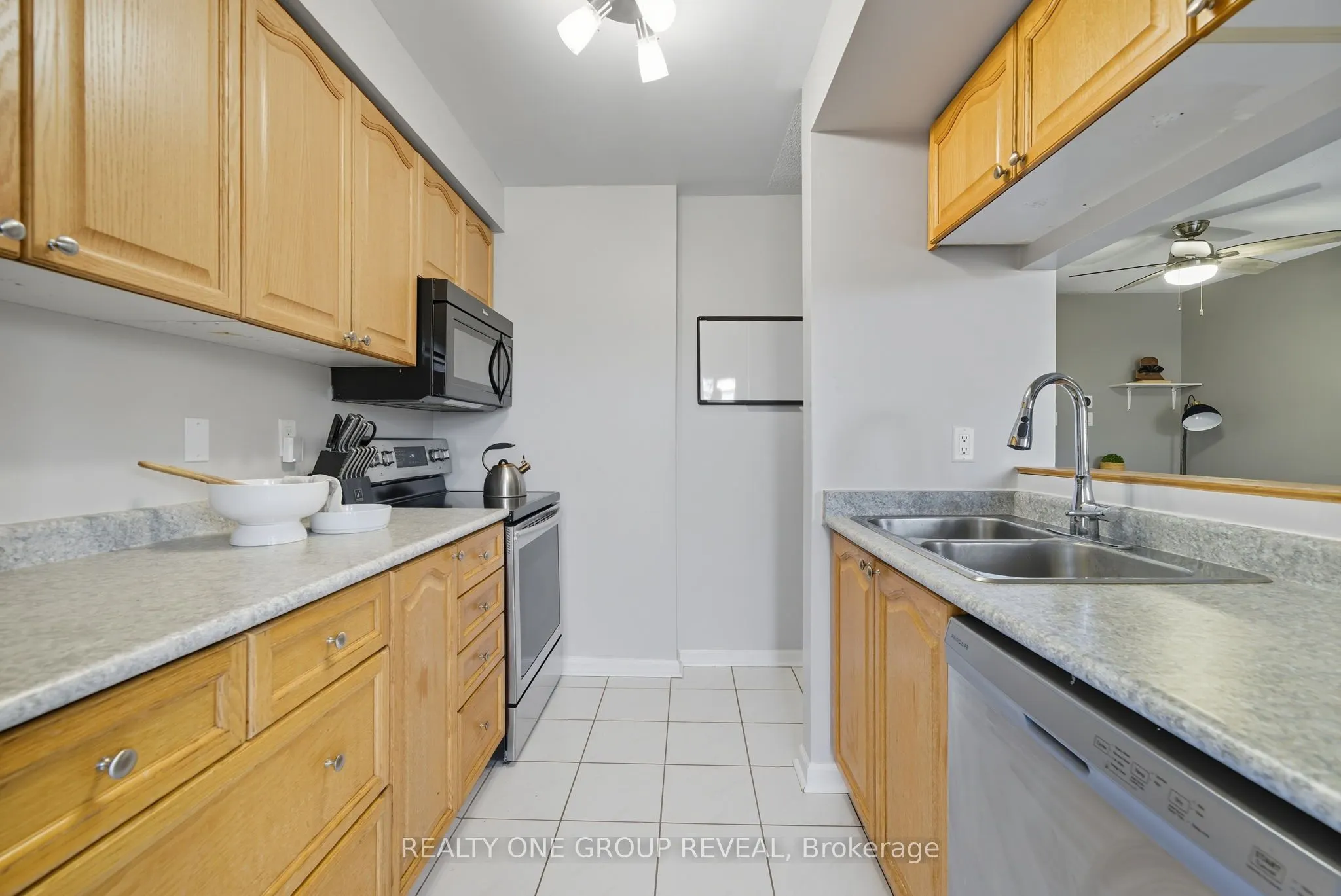 37 Mainprize Crescent