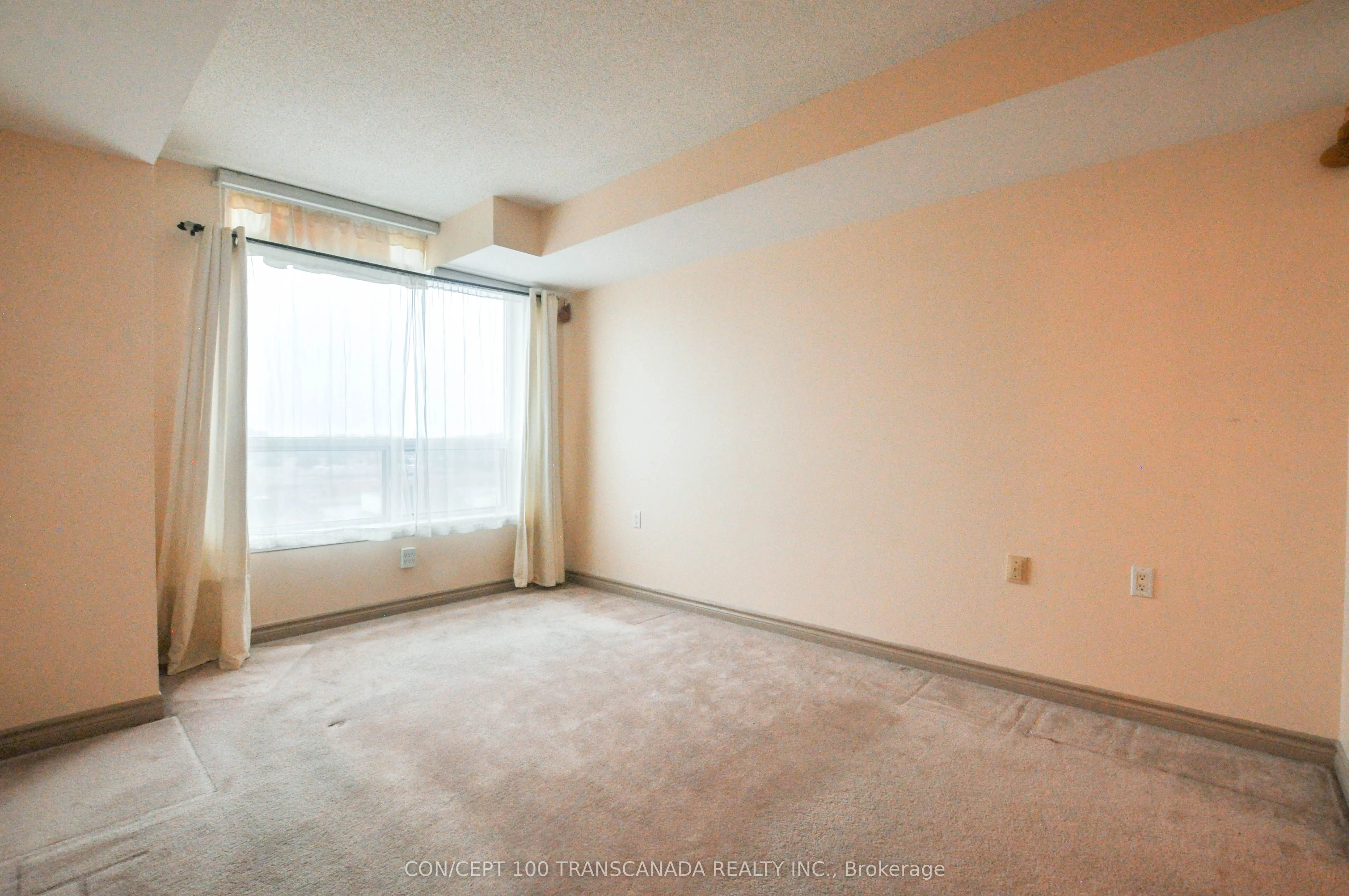 9015 Leslie Street, #1107