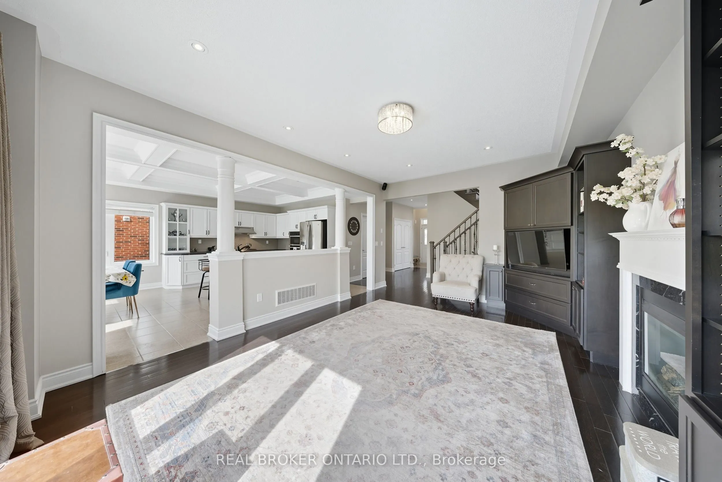 203 Gold Park Gate
