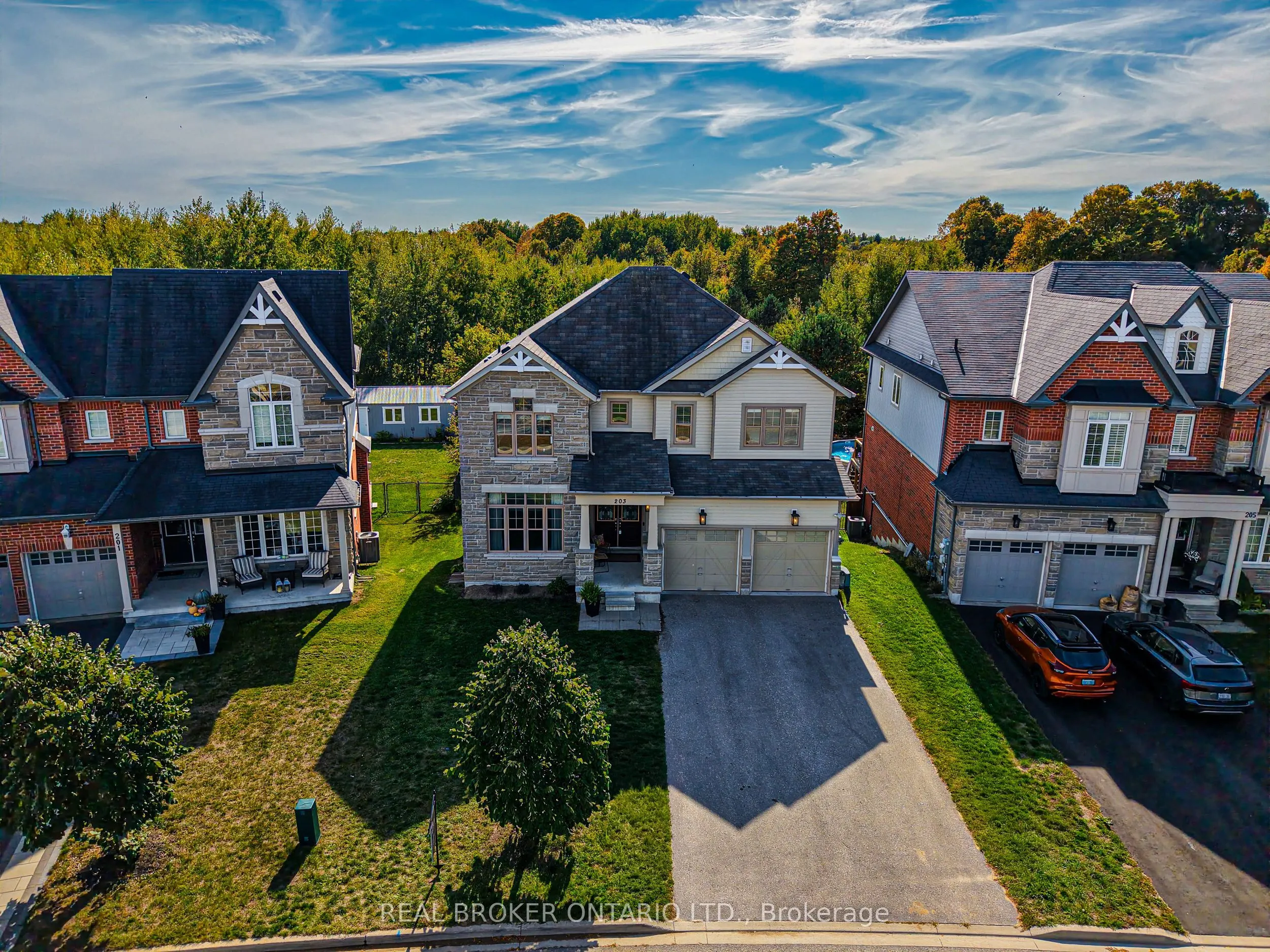 203 Gold Park Gate
