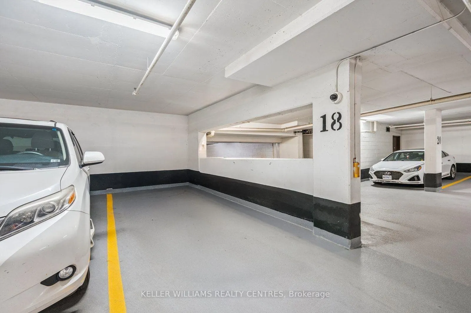 9245 Jane Street, #902