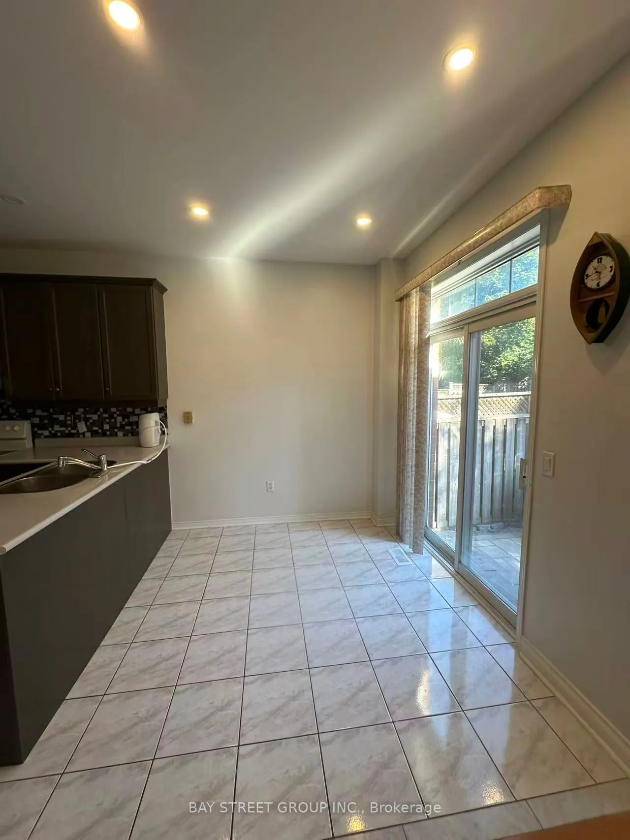 5 Ballymore Drive