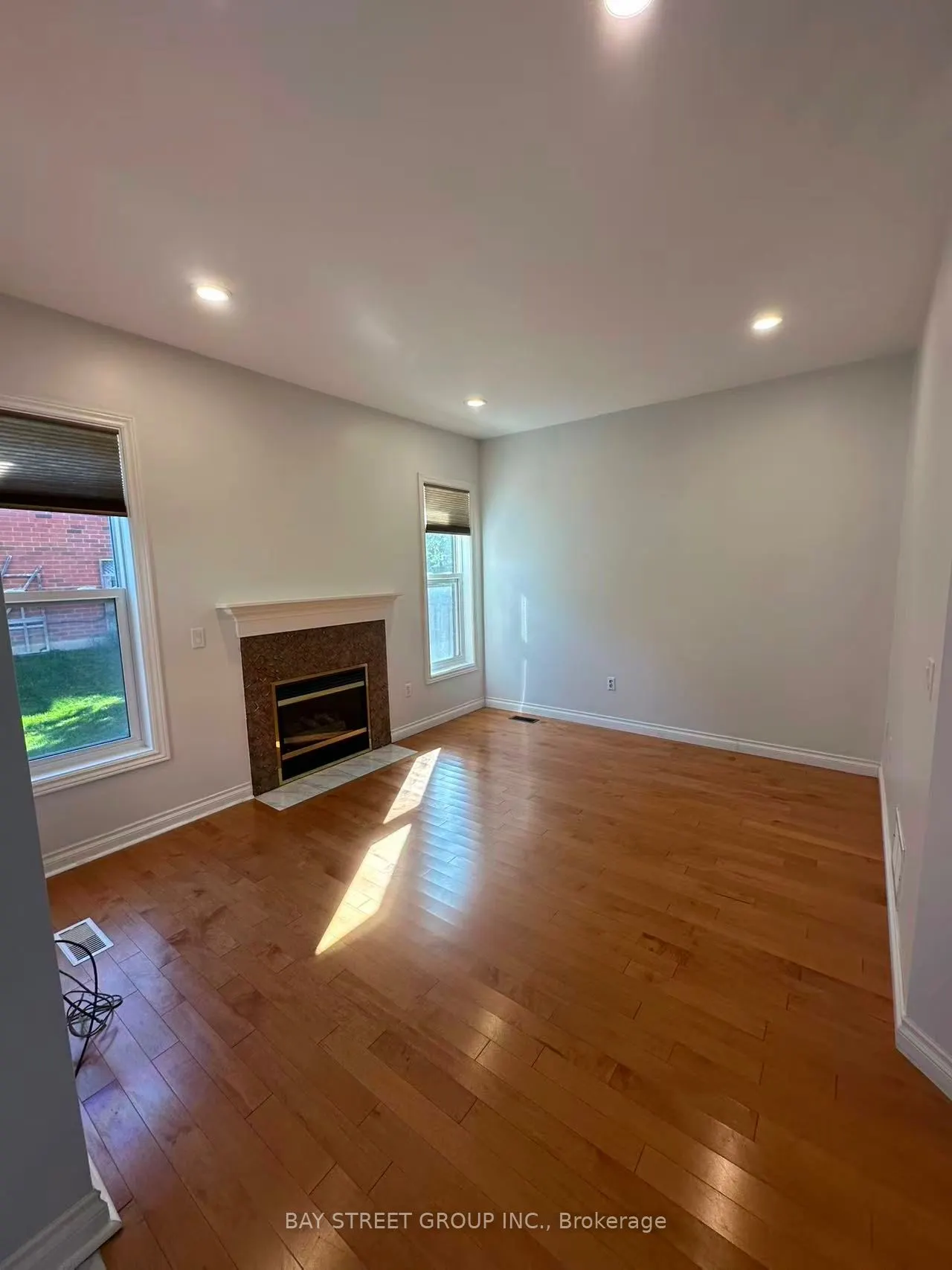 5 Ballymore Drive