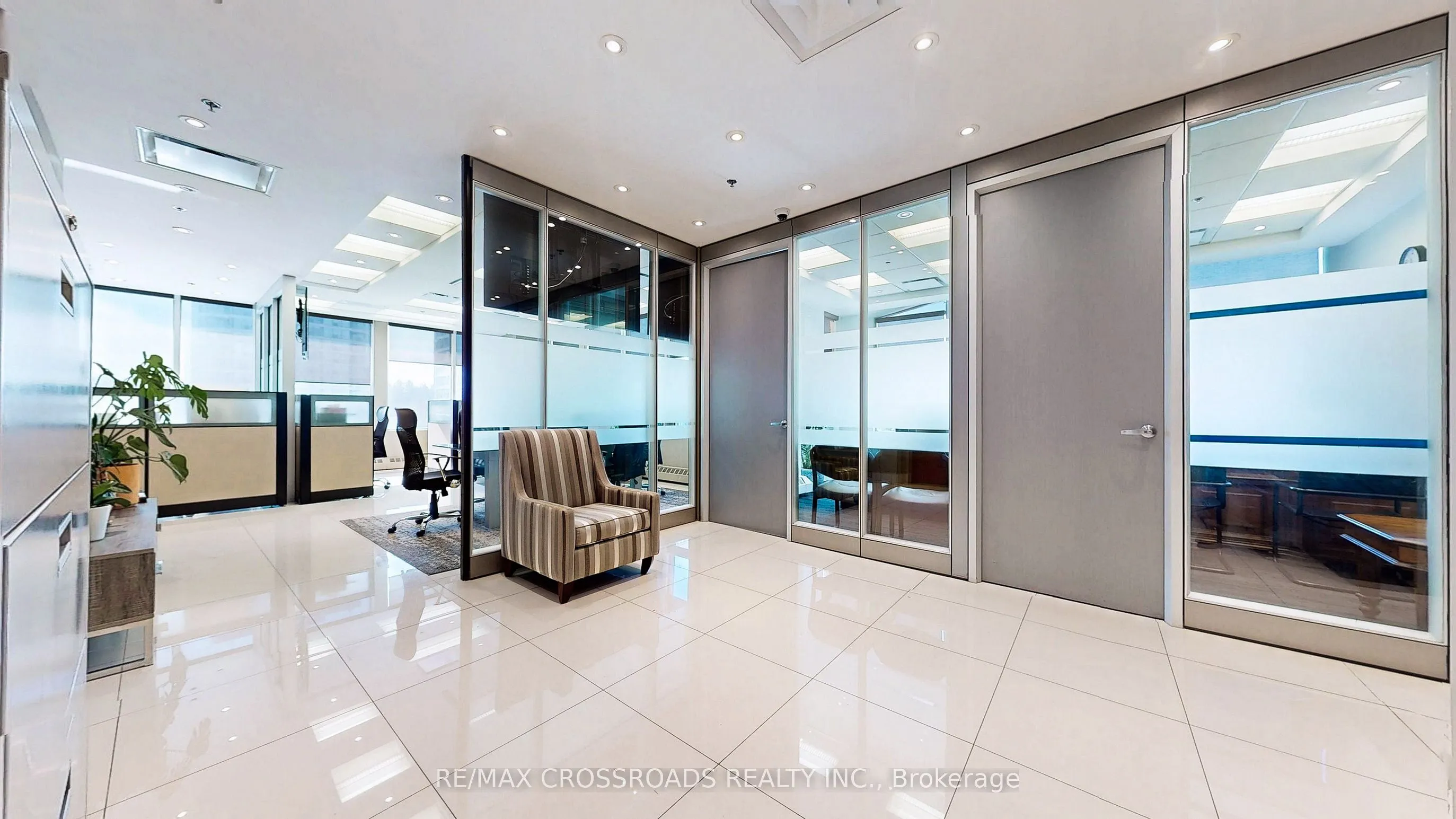 7368 Yonge Street, #PhK
