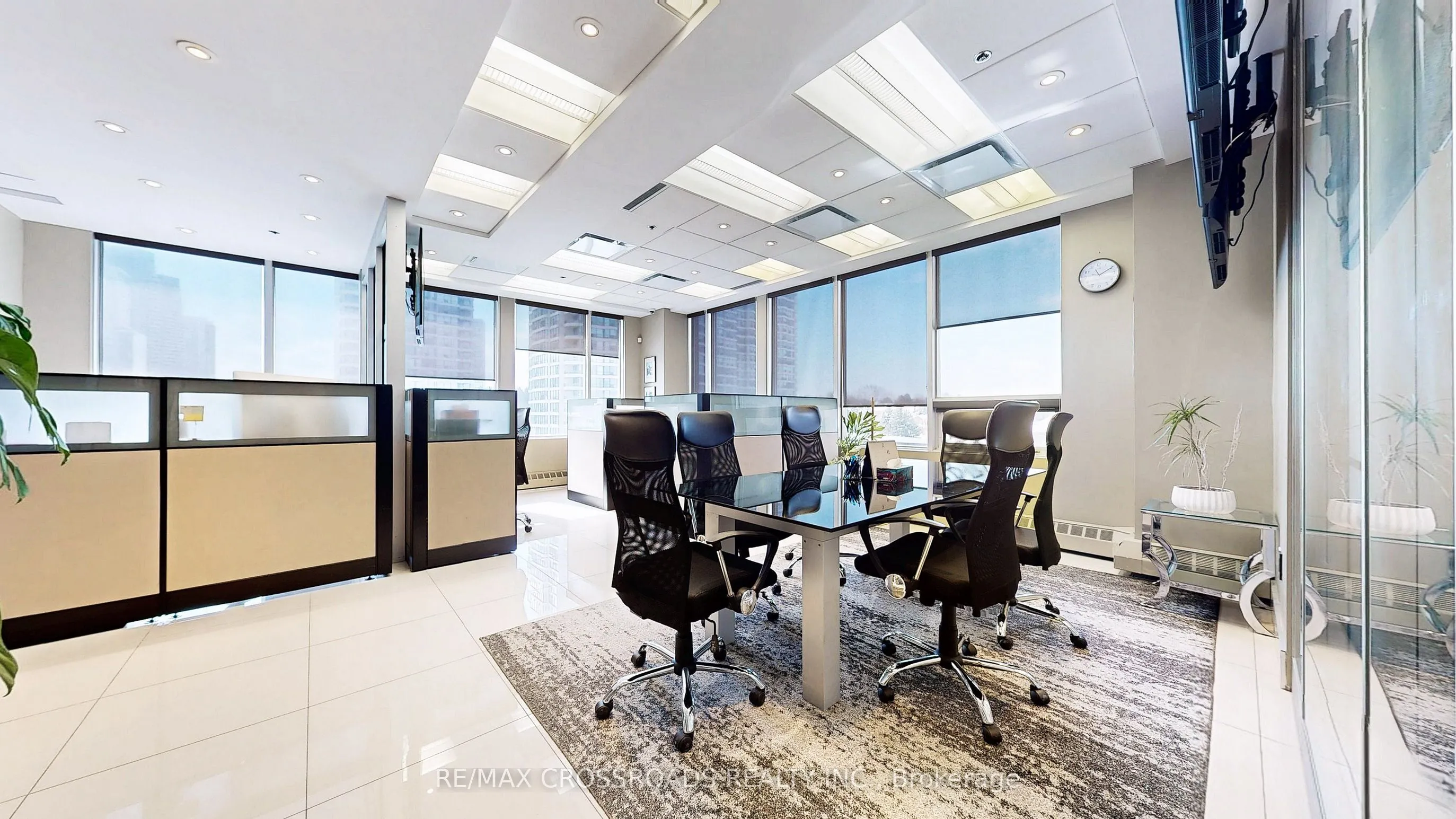 7368 Yonge Street, #PhK