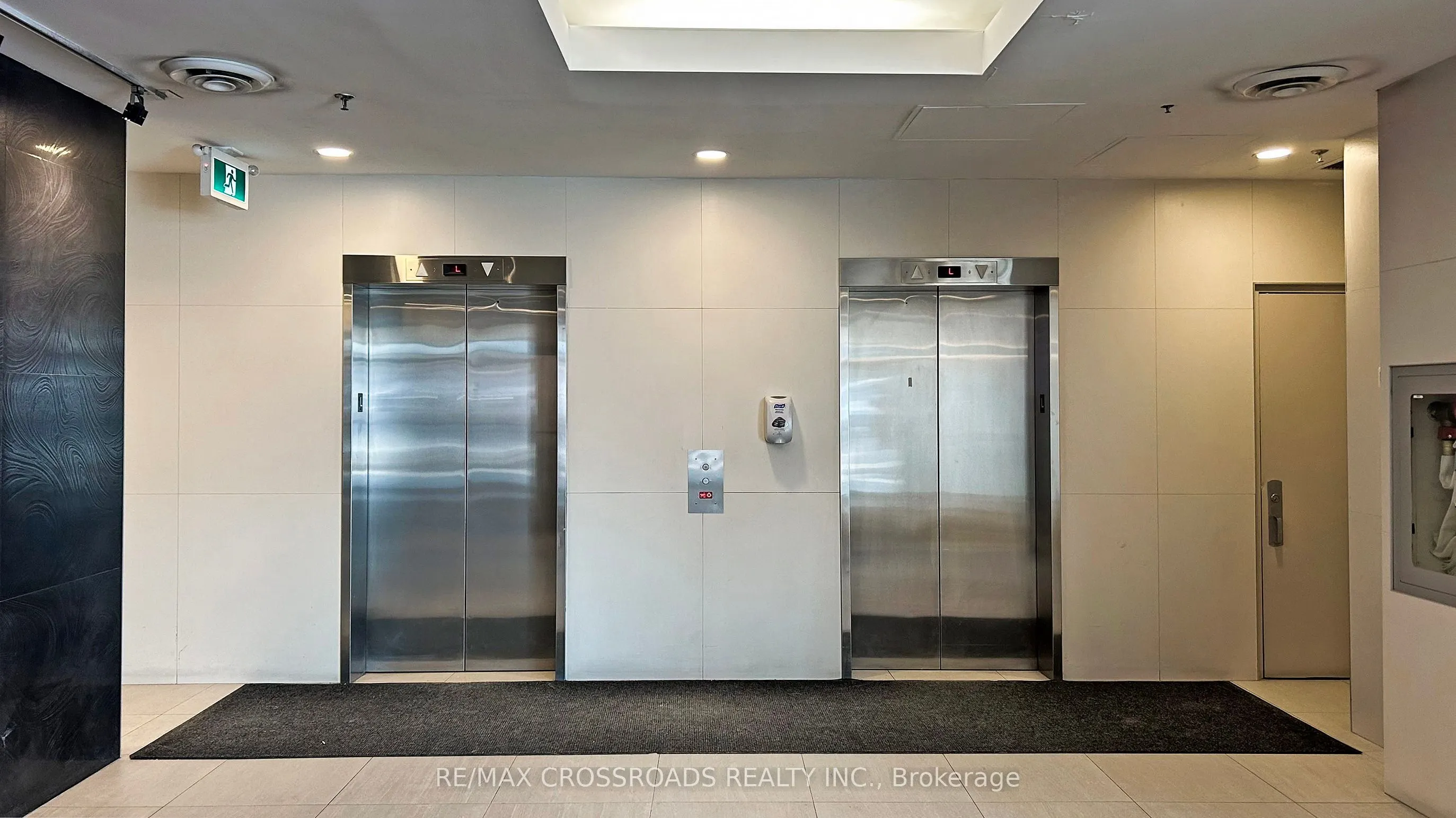 7368 Yonge Street, #PhK