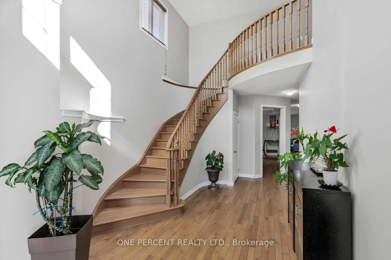 16 Mckenzie Way