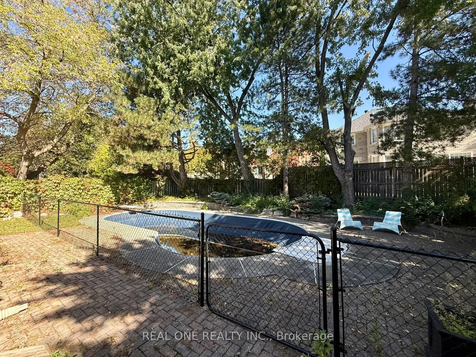 27 Aitken Circle