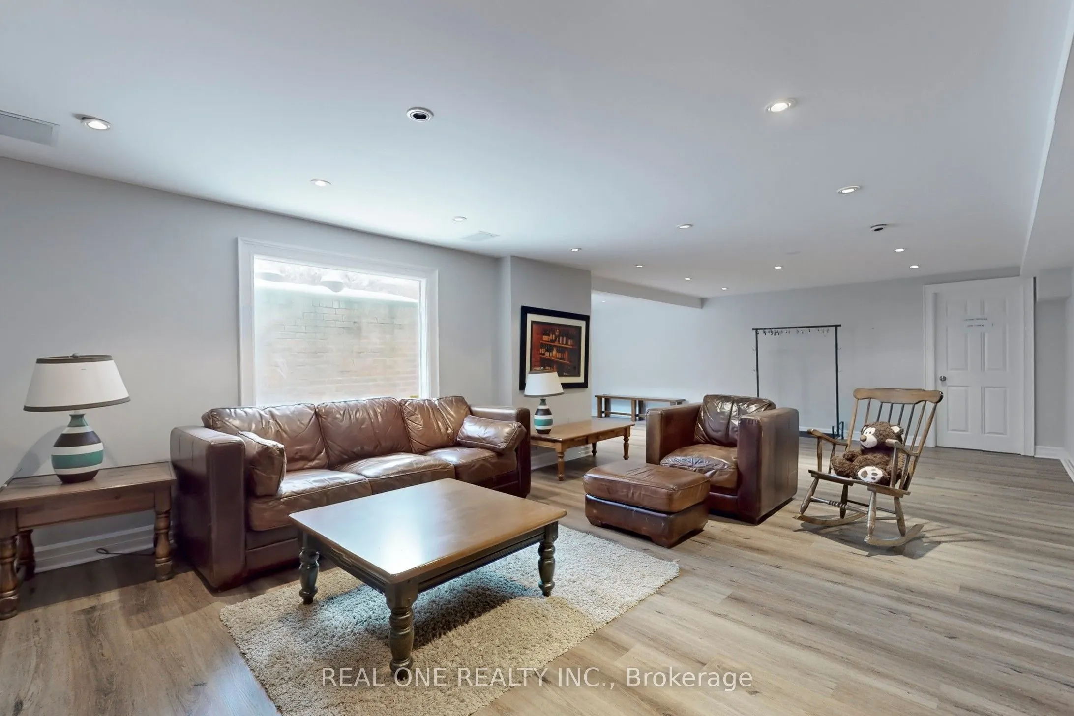 27 Aitken Circle