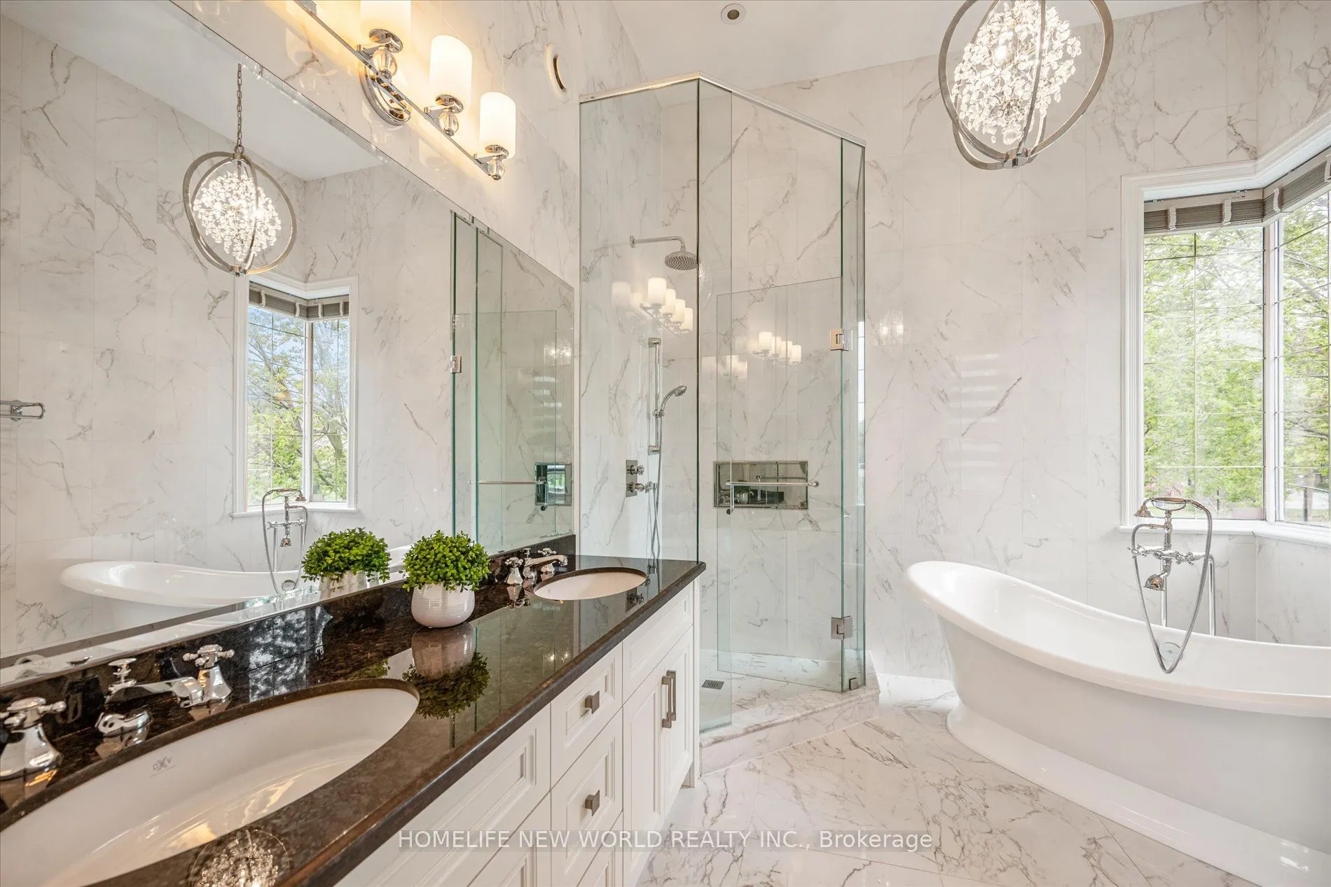 760 Woodland Acres Crescent
