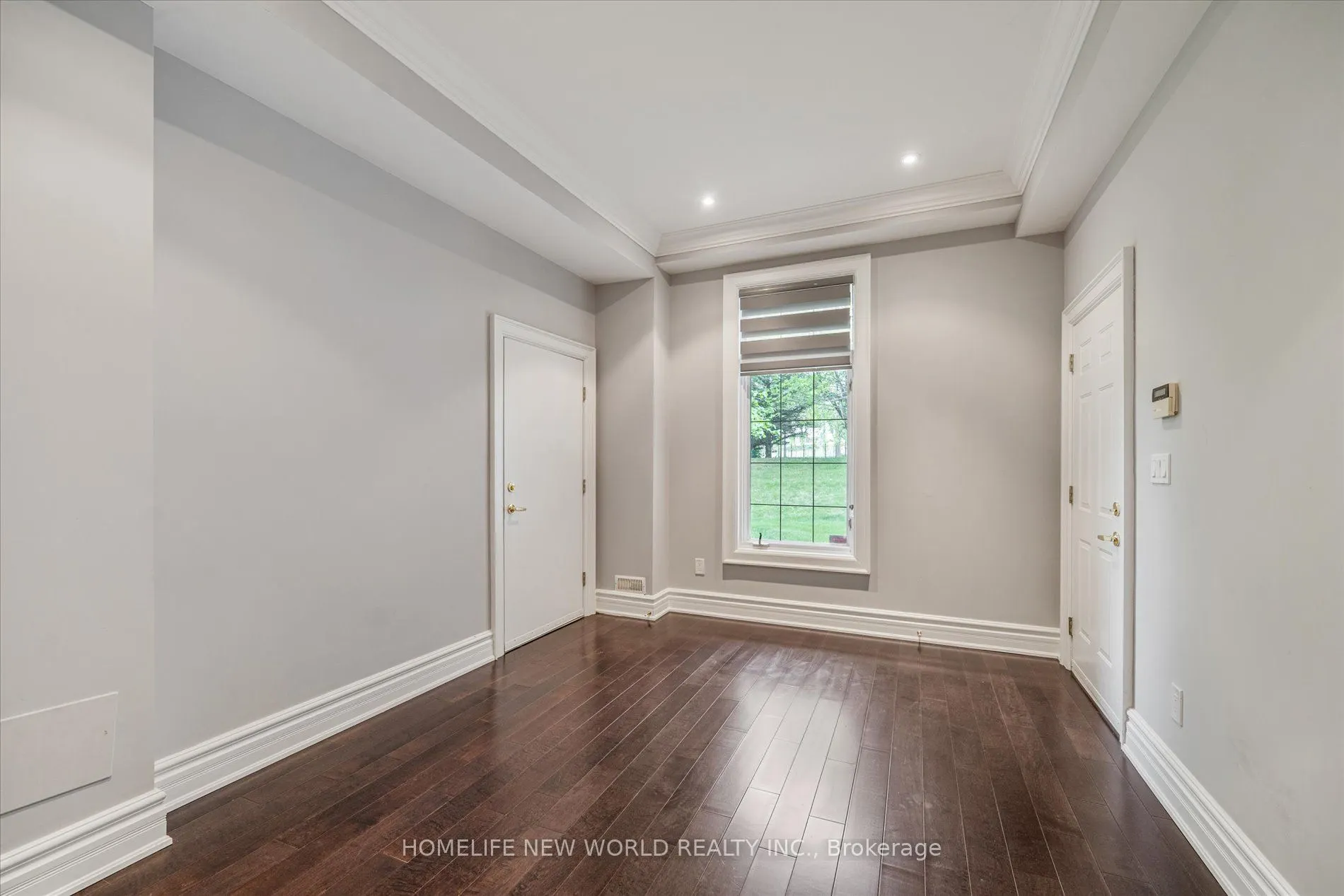760 Woodland Acres Crescent