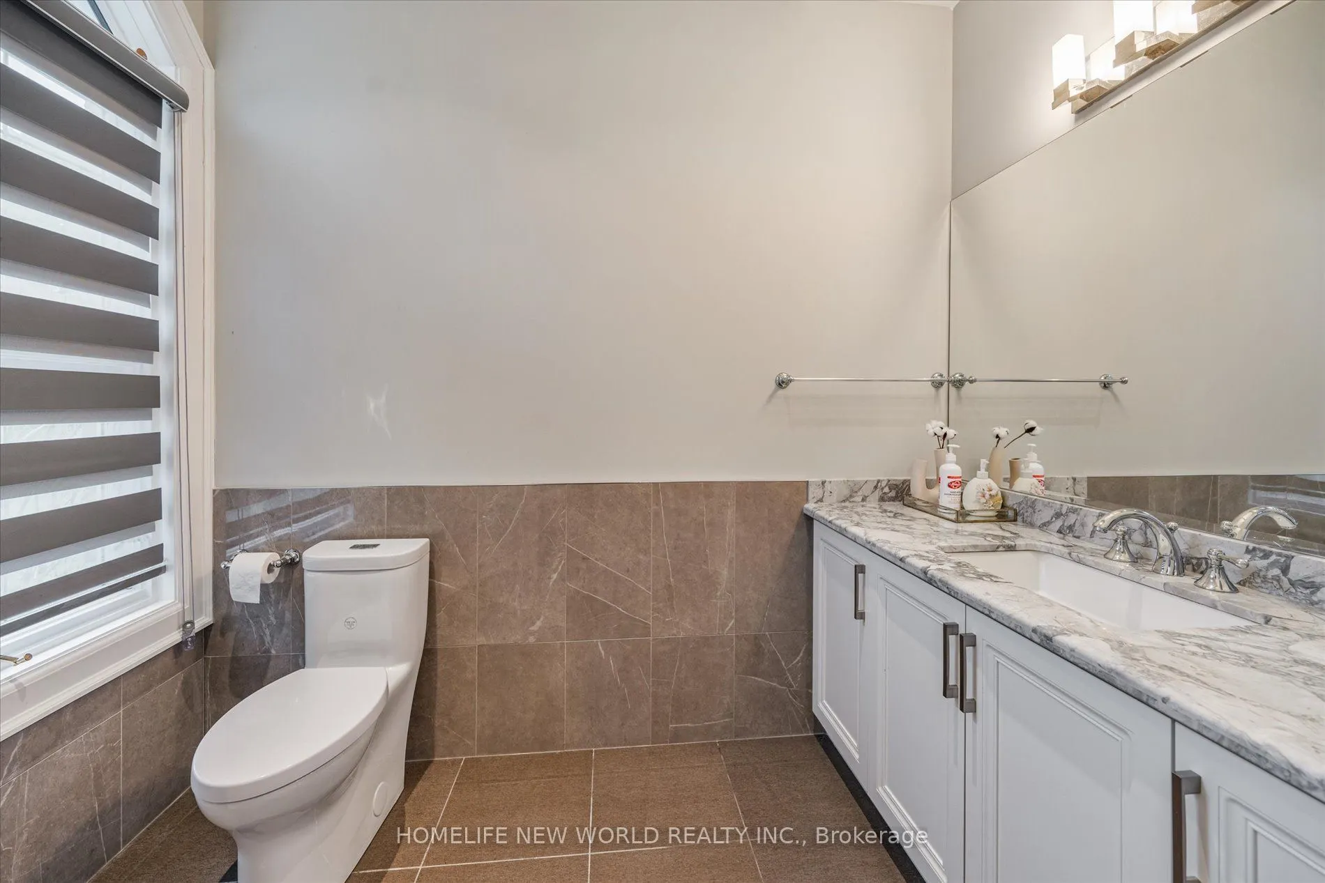 760 Woodland Acres Crescent