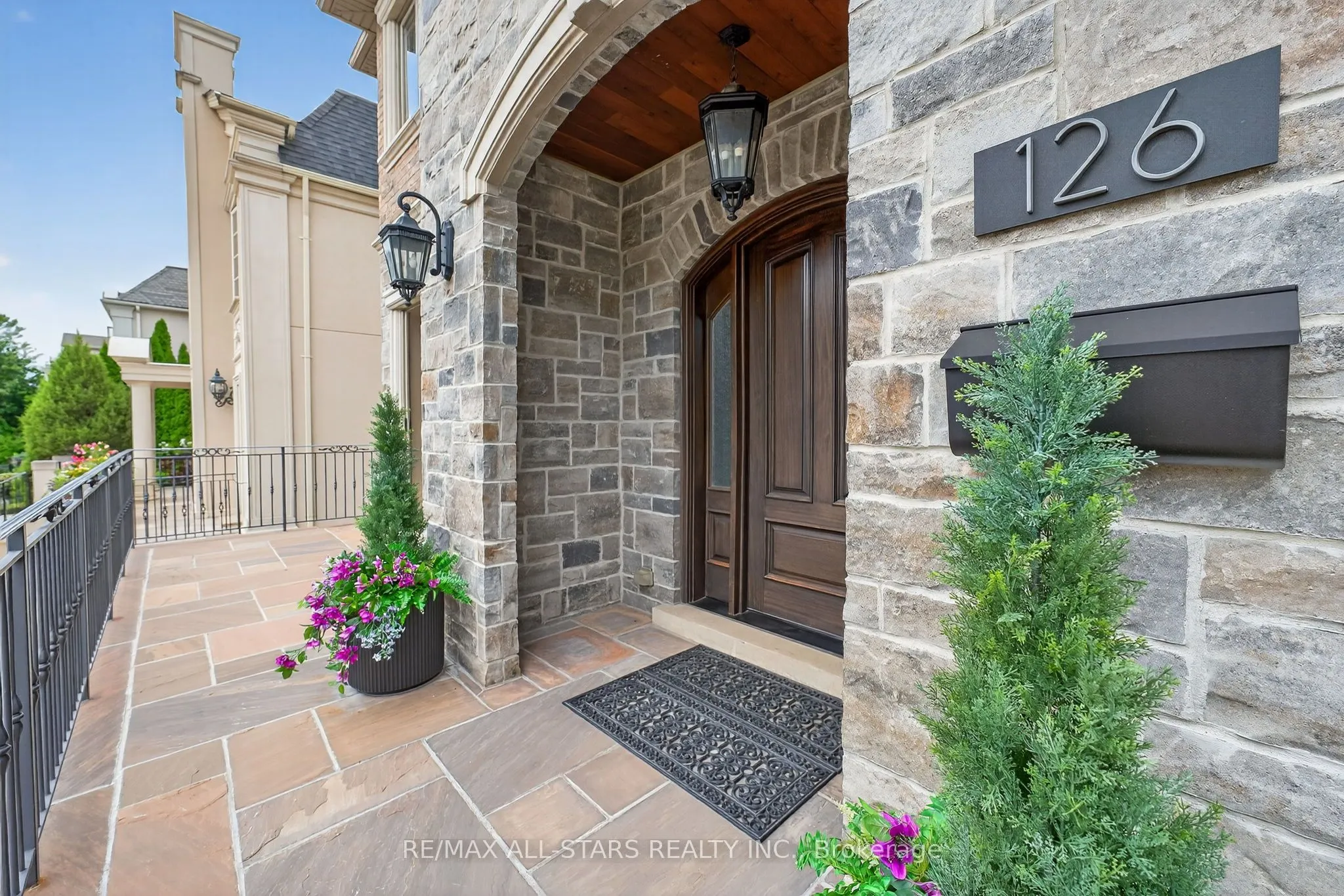 126 Hillview Road