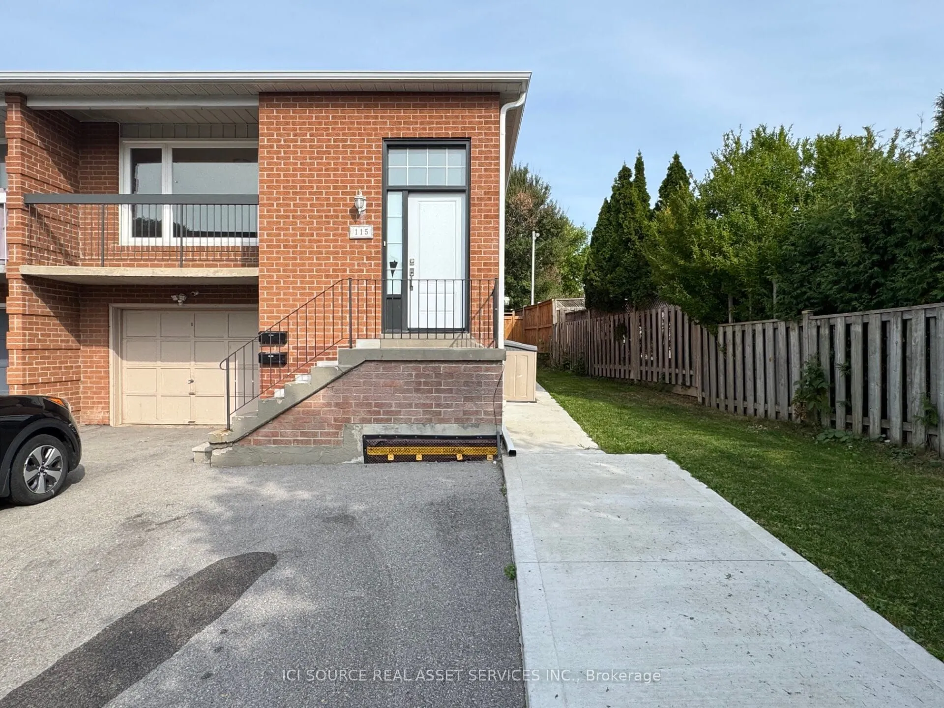 115 Tall Grass Trail, #Upper
