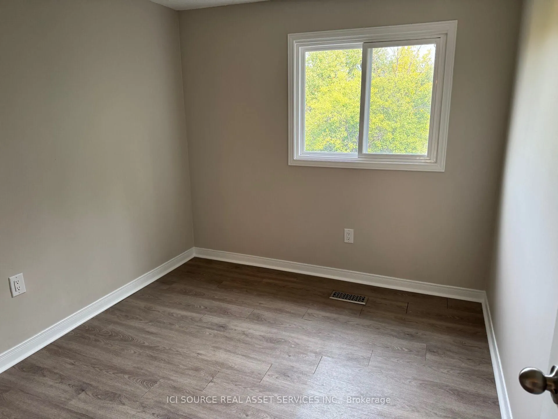 115 Tall Grass Trail, #Upper