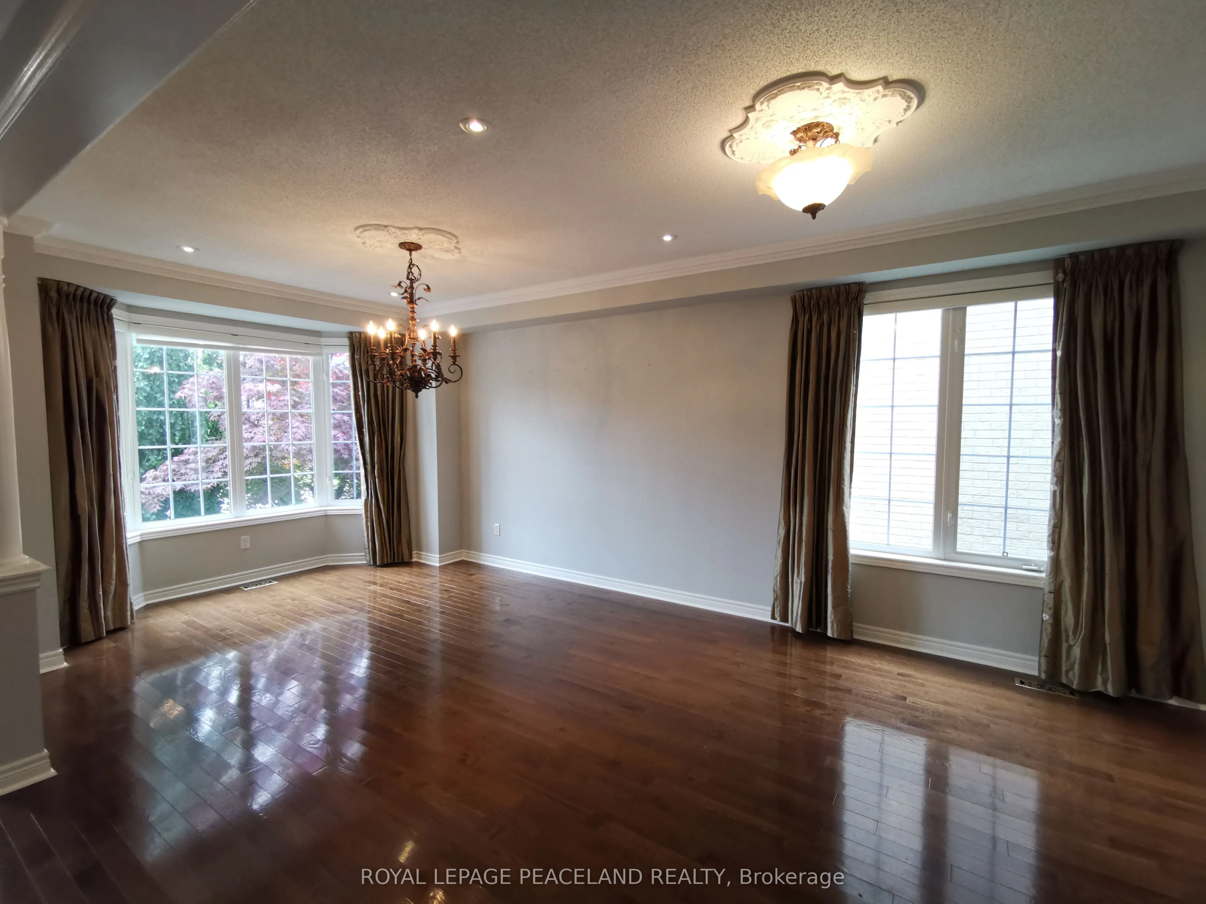 48 Barberry Crescent