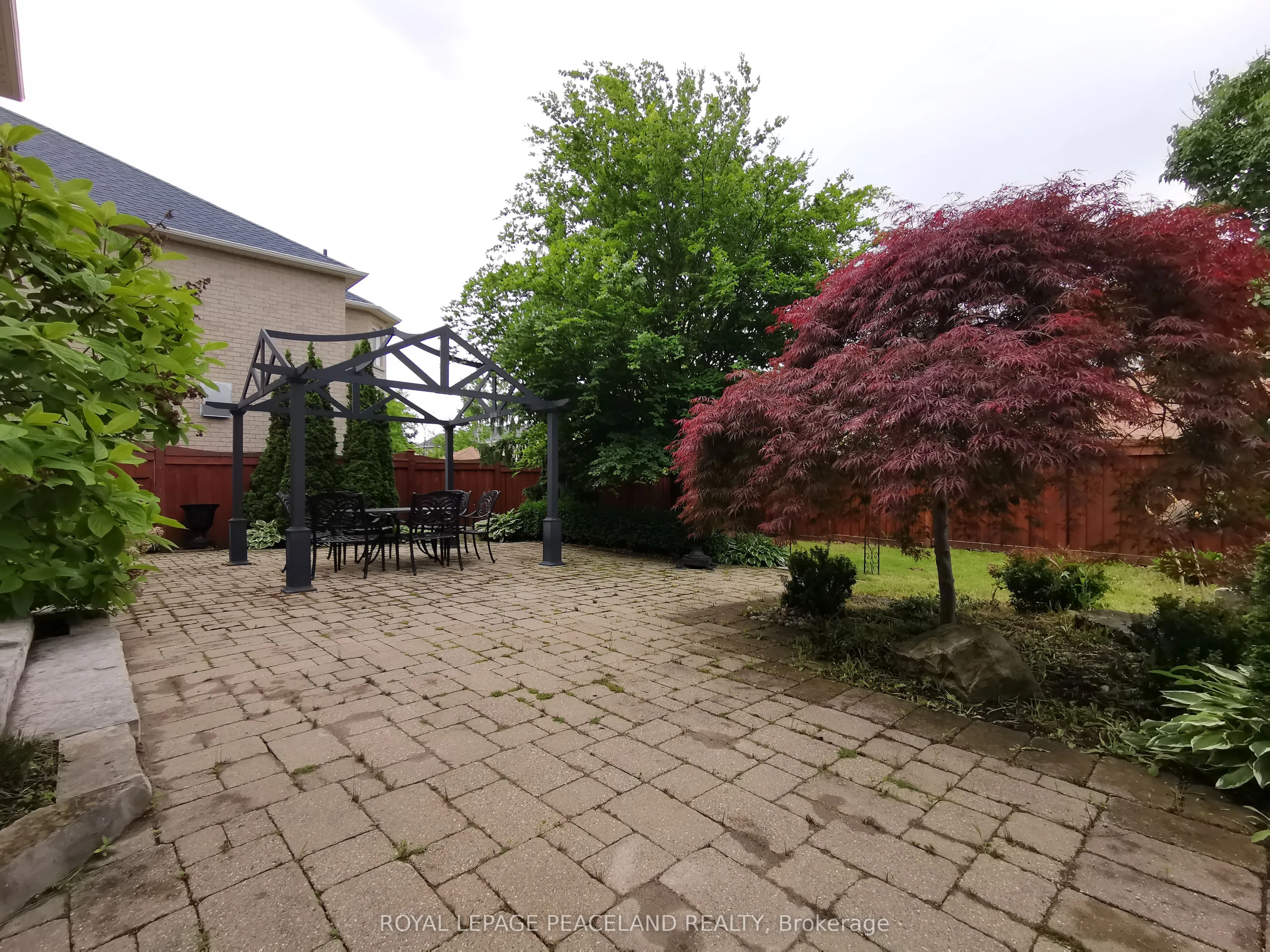 48 Barberry Crescent