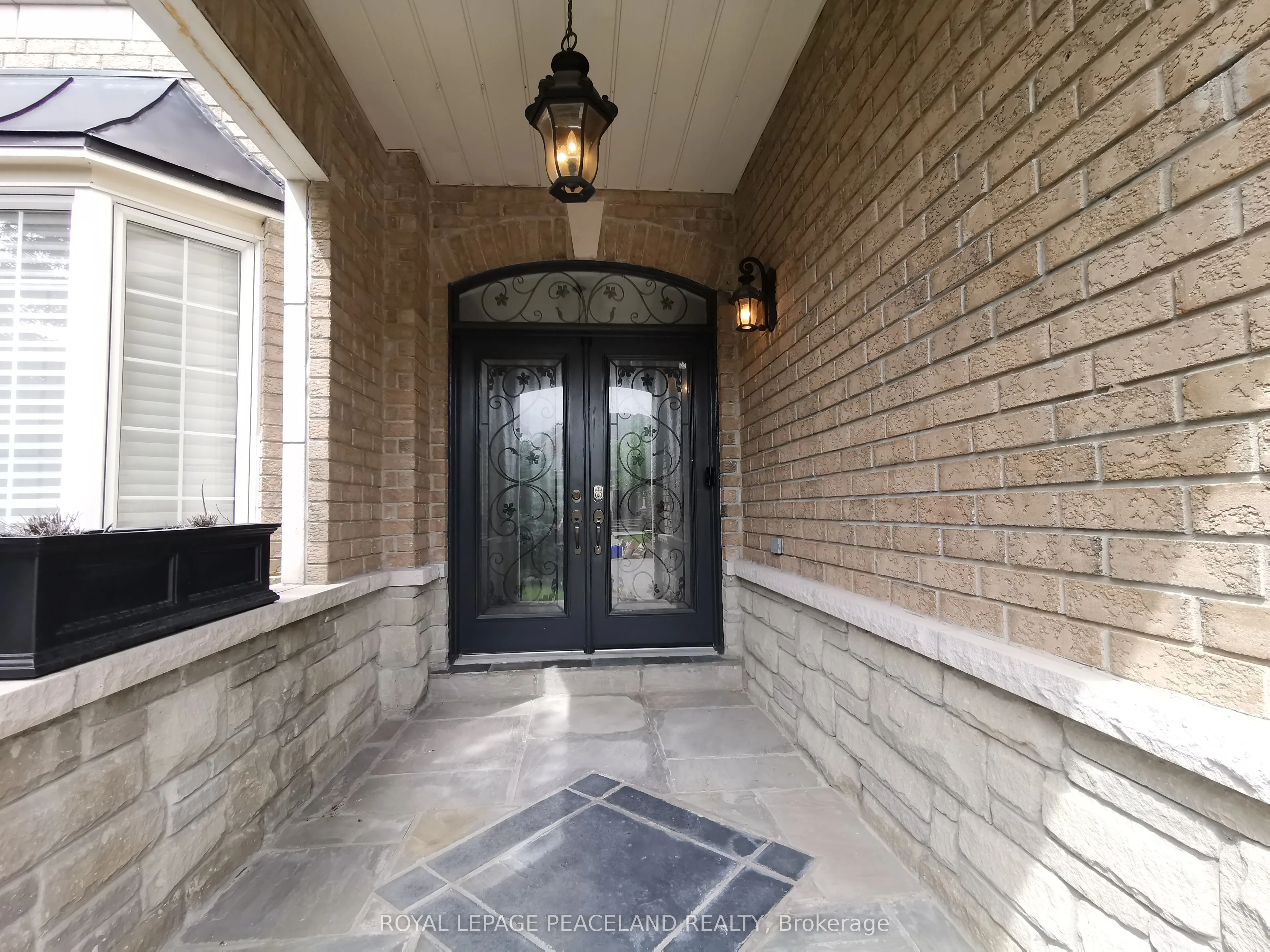 48 Barberry Crescent