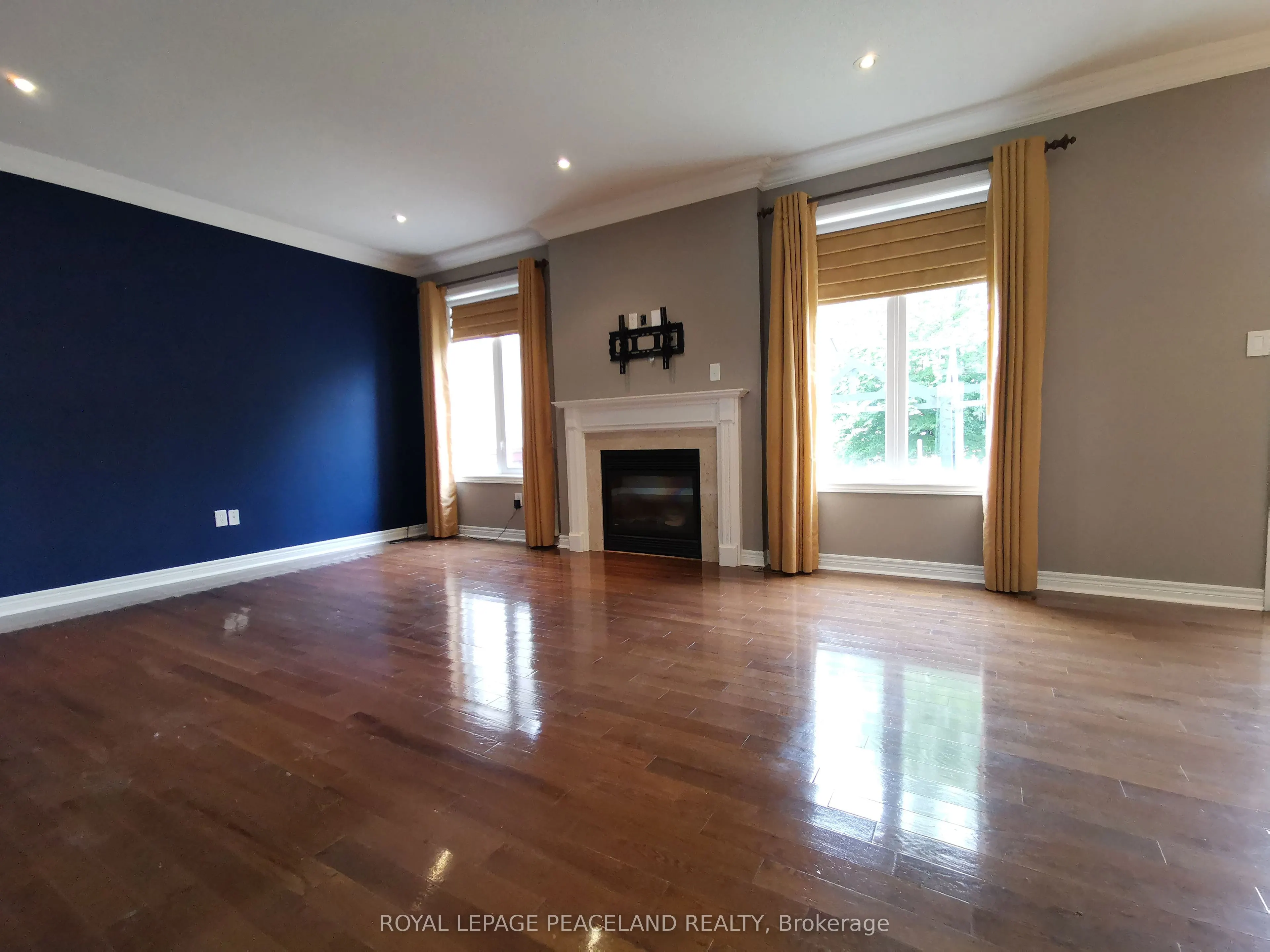 48 Barberry Crescent